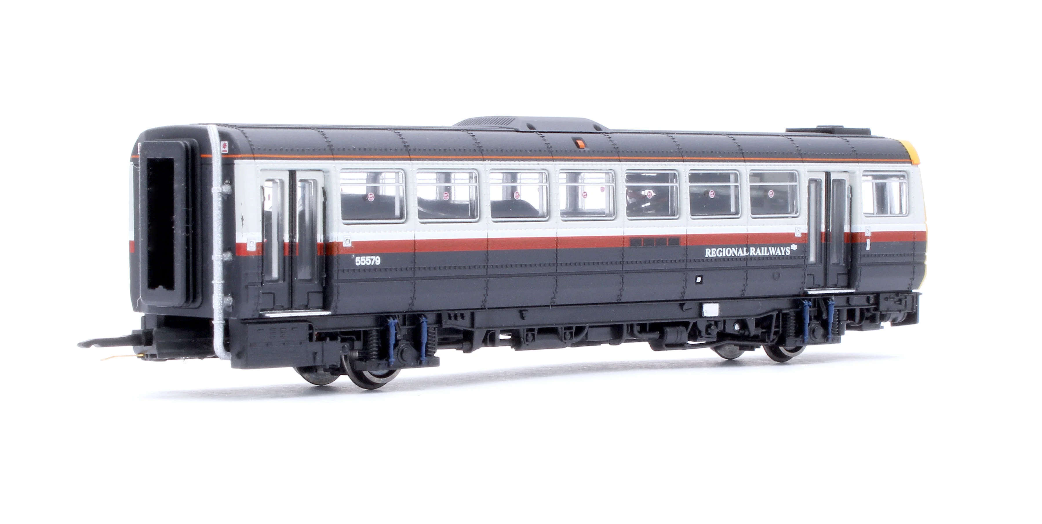 2D-142-008D Class 142 Regional Railways Red/Grey/White DMU 142038 - DCC Fitted - Image 10