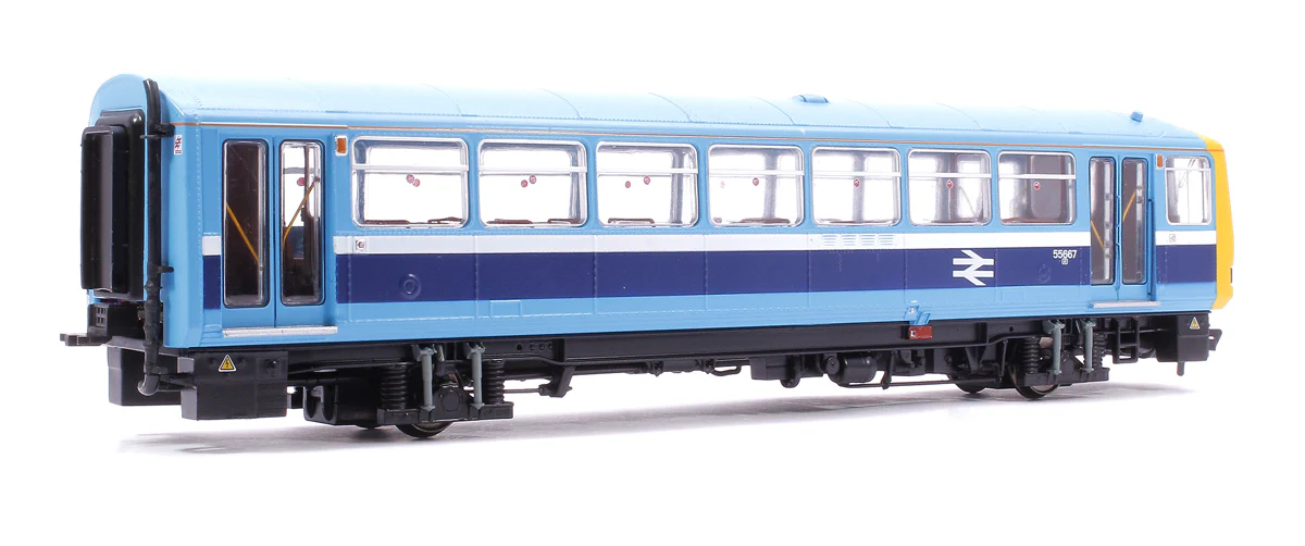 E83022 Class 143 2-Car DMU 143001 BR Provincial (Original) - Image 7