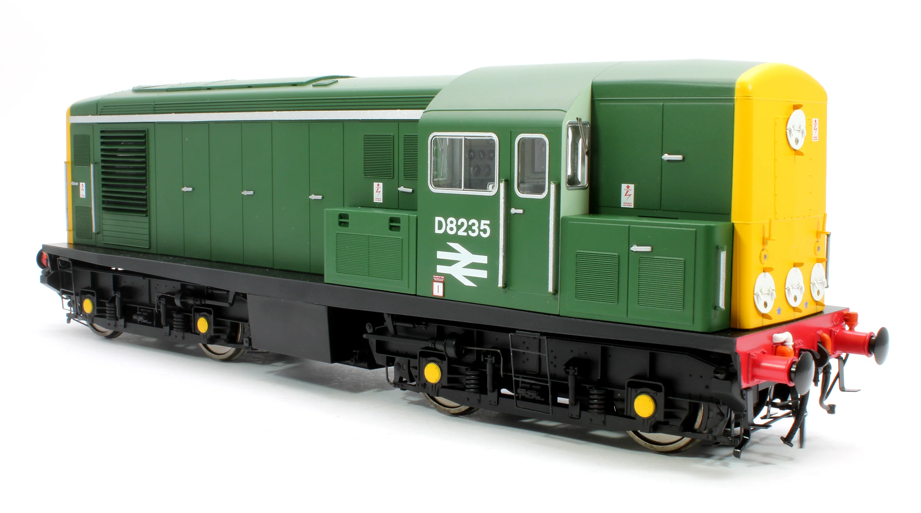 E84707 Class 15 D8235 BR Green (Full Yellow Ends) Diesel Locomotive - Image 2