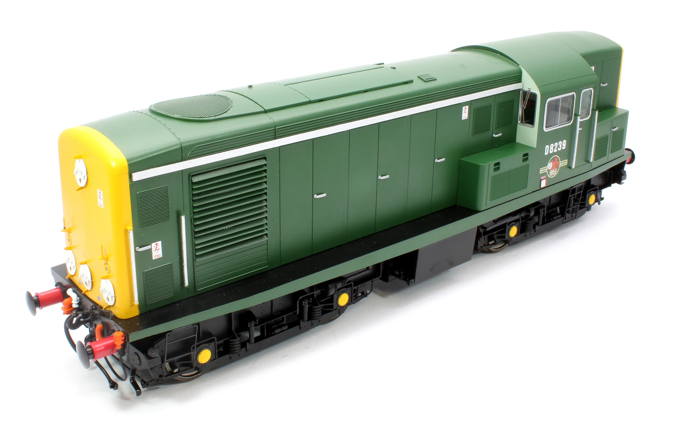 E84708 Class 15 D8239 BR Green (Full Yellow Ends) Diesel Locomotive - Image 8