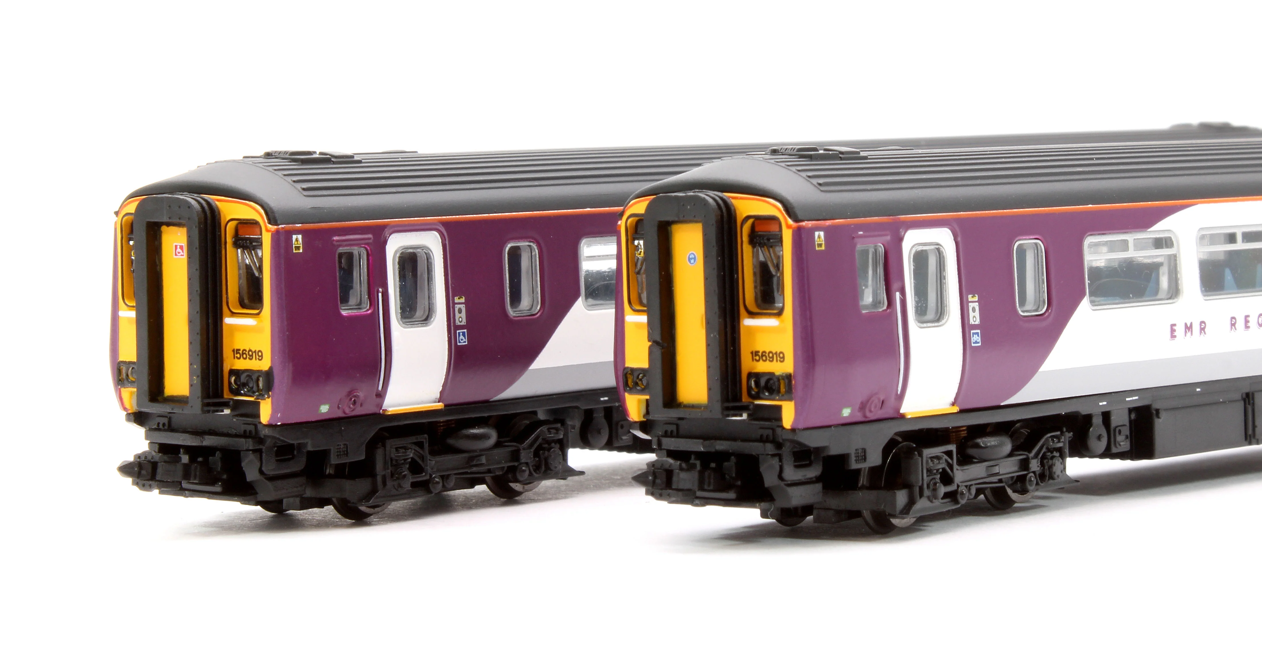 GM2210901 Class 156 919 EMR Regional 2 Car DMU - Image 8