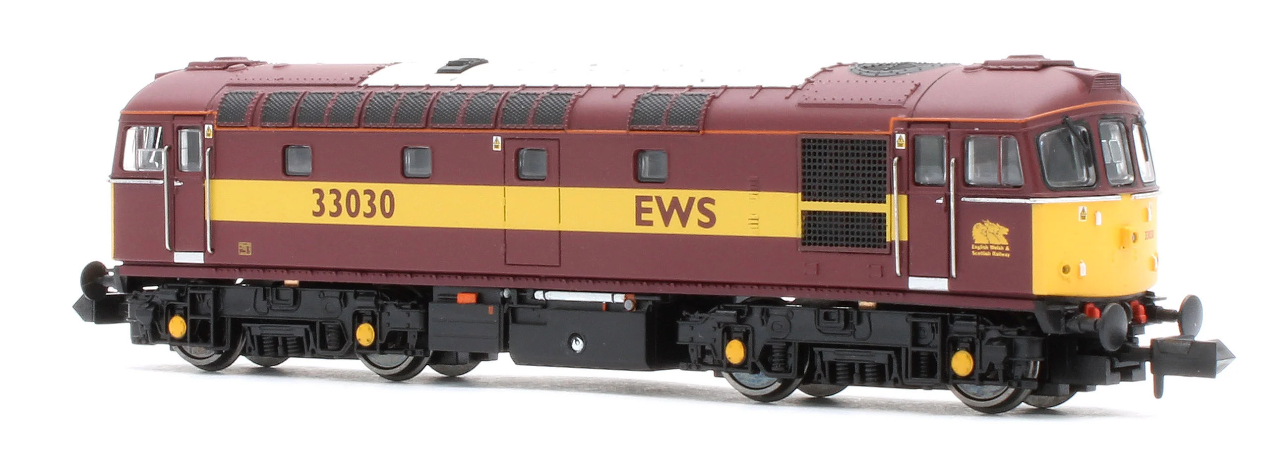 GM2210603 Class 33 030 EWS Red/Gold Diesel Locomotive - Image 6