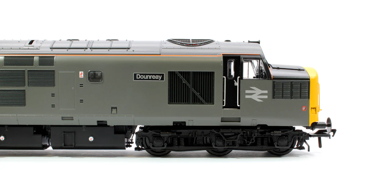 35-311SF Class 37/0 Centre Headcode 37262 'Dounreay' BR Engineers Grey Diesel Locomotive - DCC Sound - Image 8