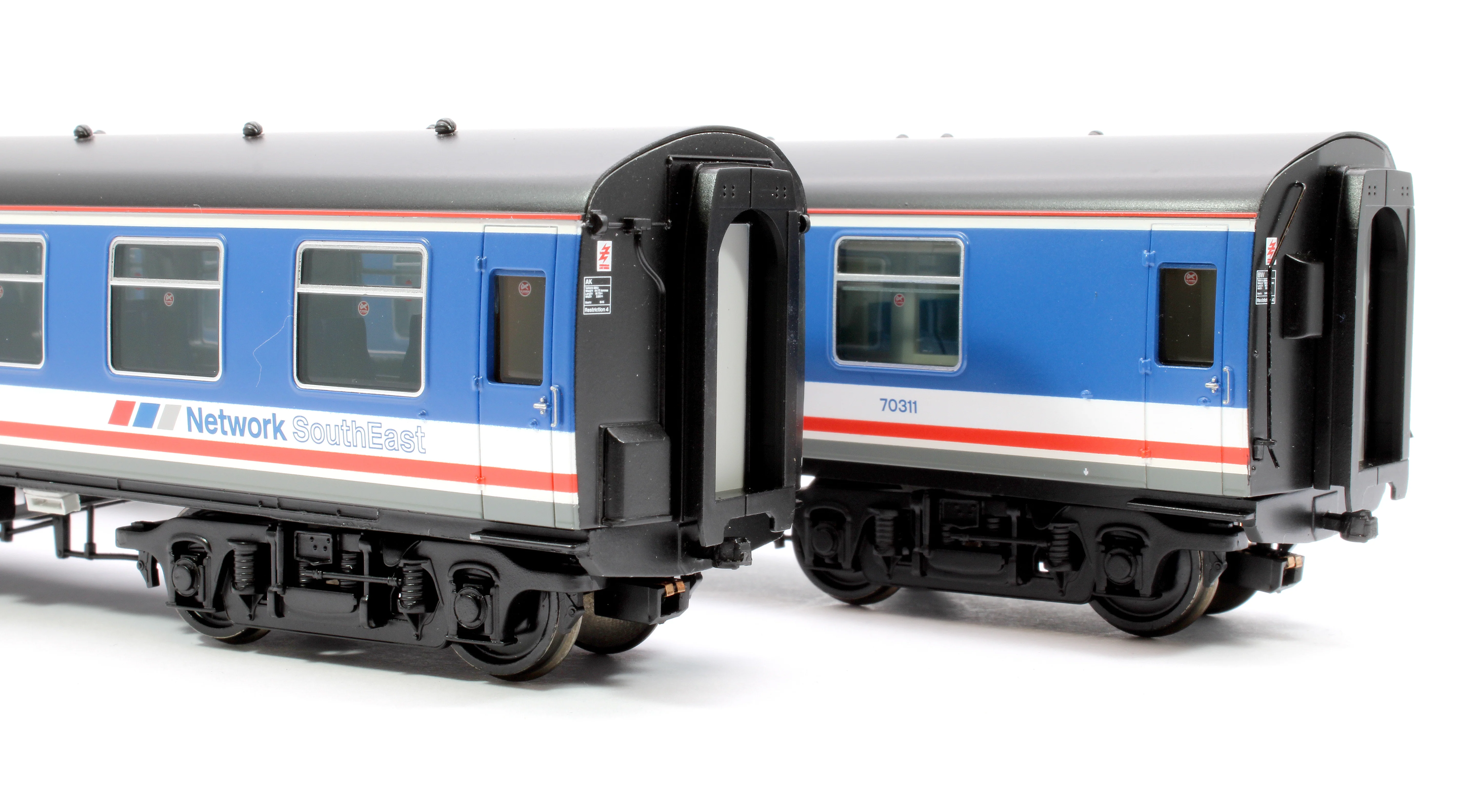31-422 Class 411 4-CEP 4-Car EMU (Refurbished) 1512 BR Network SouthEast - Image 11