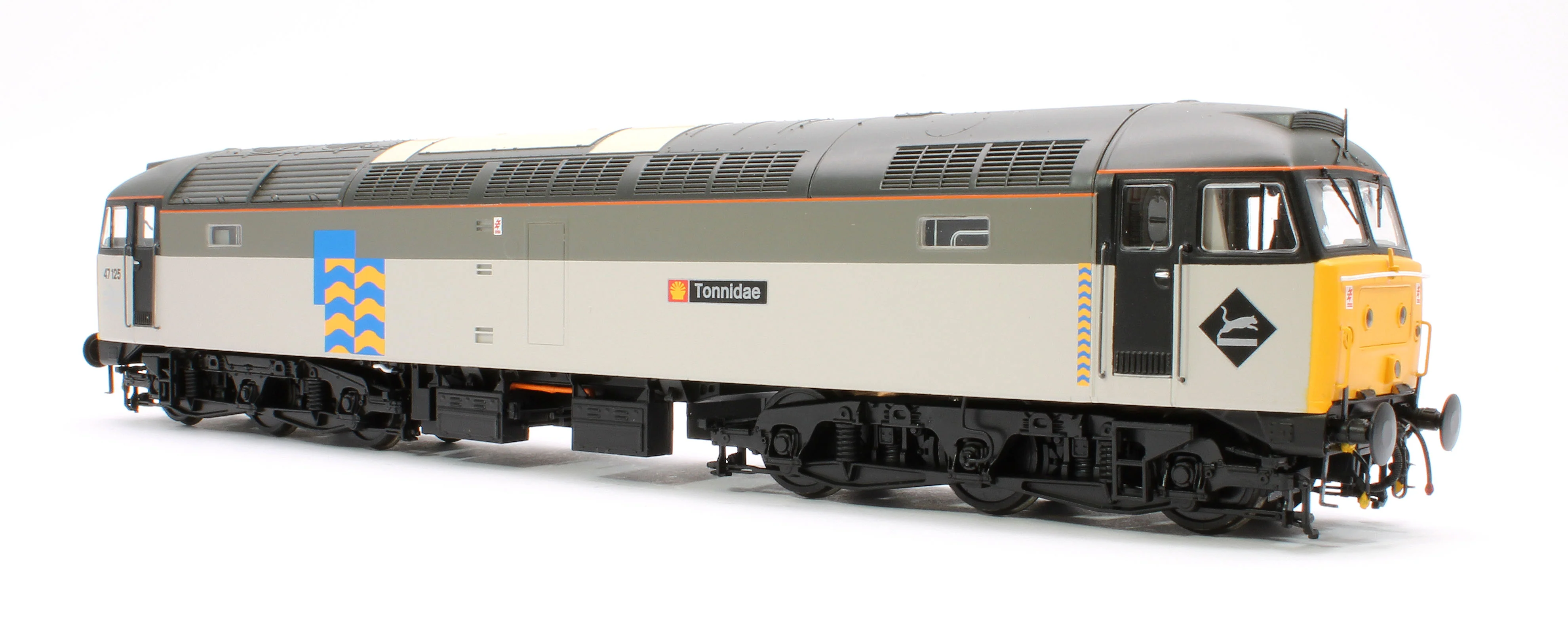 47233 Class 47 125 'Tonnidae' Railfreight Petroleum Diesel Locomotive - DCC Sound - Image 4
