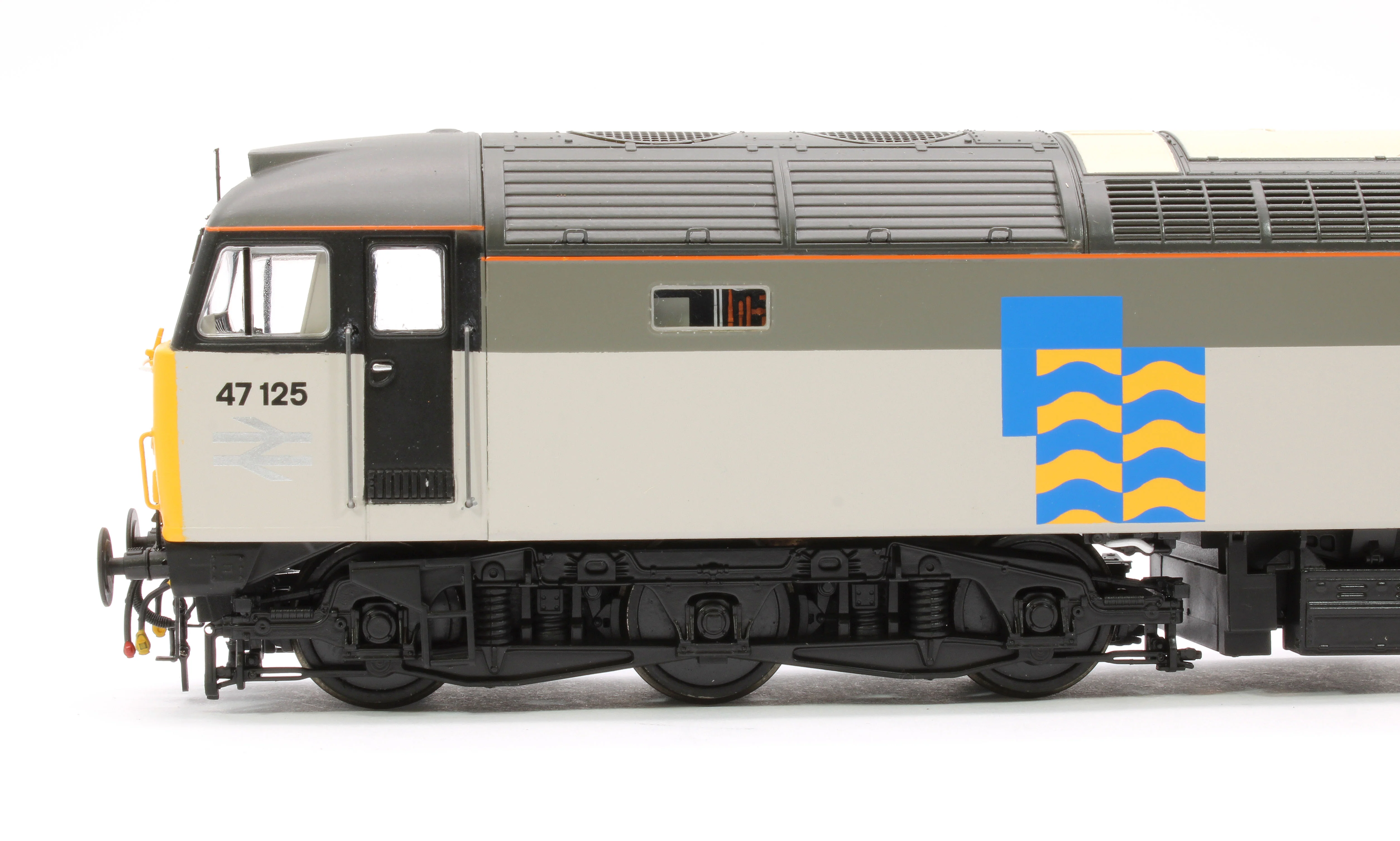 47233 Class 47 125 'Tonnidae' Railfreight Petroleum Diesel Locomotive - DCC Sound - Image 6
