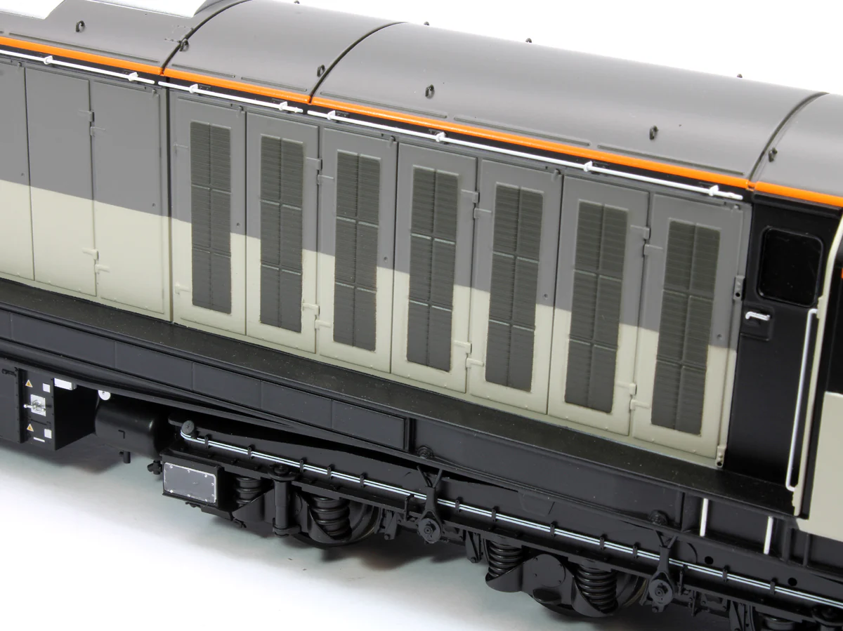 5858 Class 58 Railfreight Grey Unnumbered/Unbranded Diesel Locomotive - Image 11