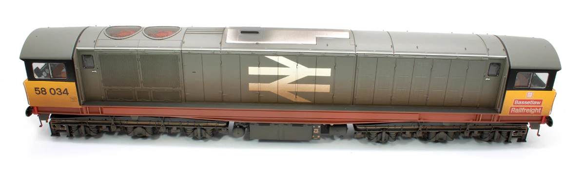 5855 Class 58 Railfreight Red Stripe 58034 Bassetlaw Diesel Locomotive - Weathered - Image 5