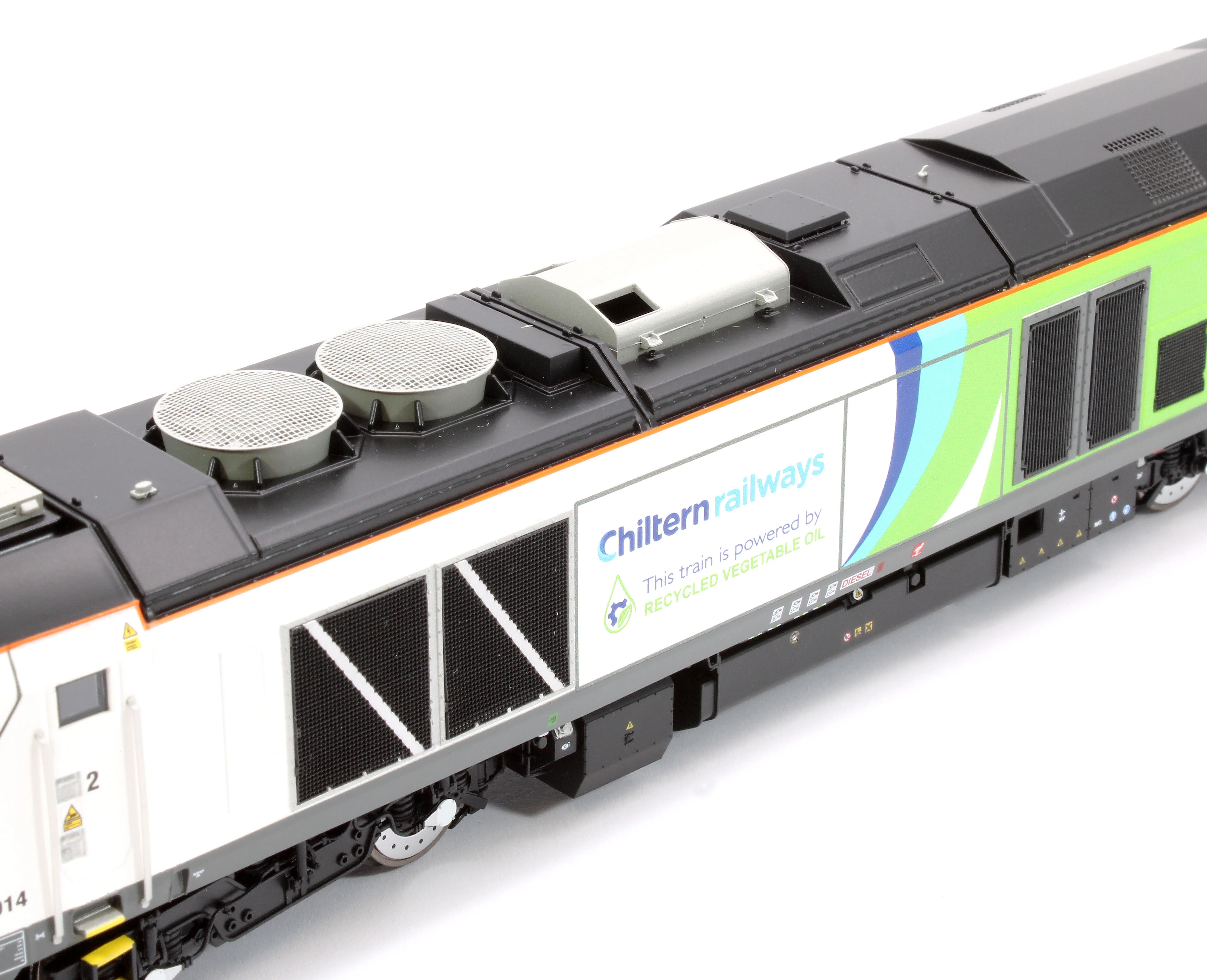 4D-022-028D Class 68 68014 Chiltern Green Bio Fuel Livery Diesel Locomotive - DCC Fitted - Image 11