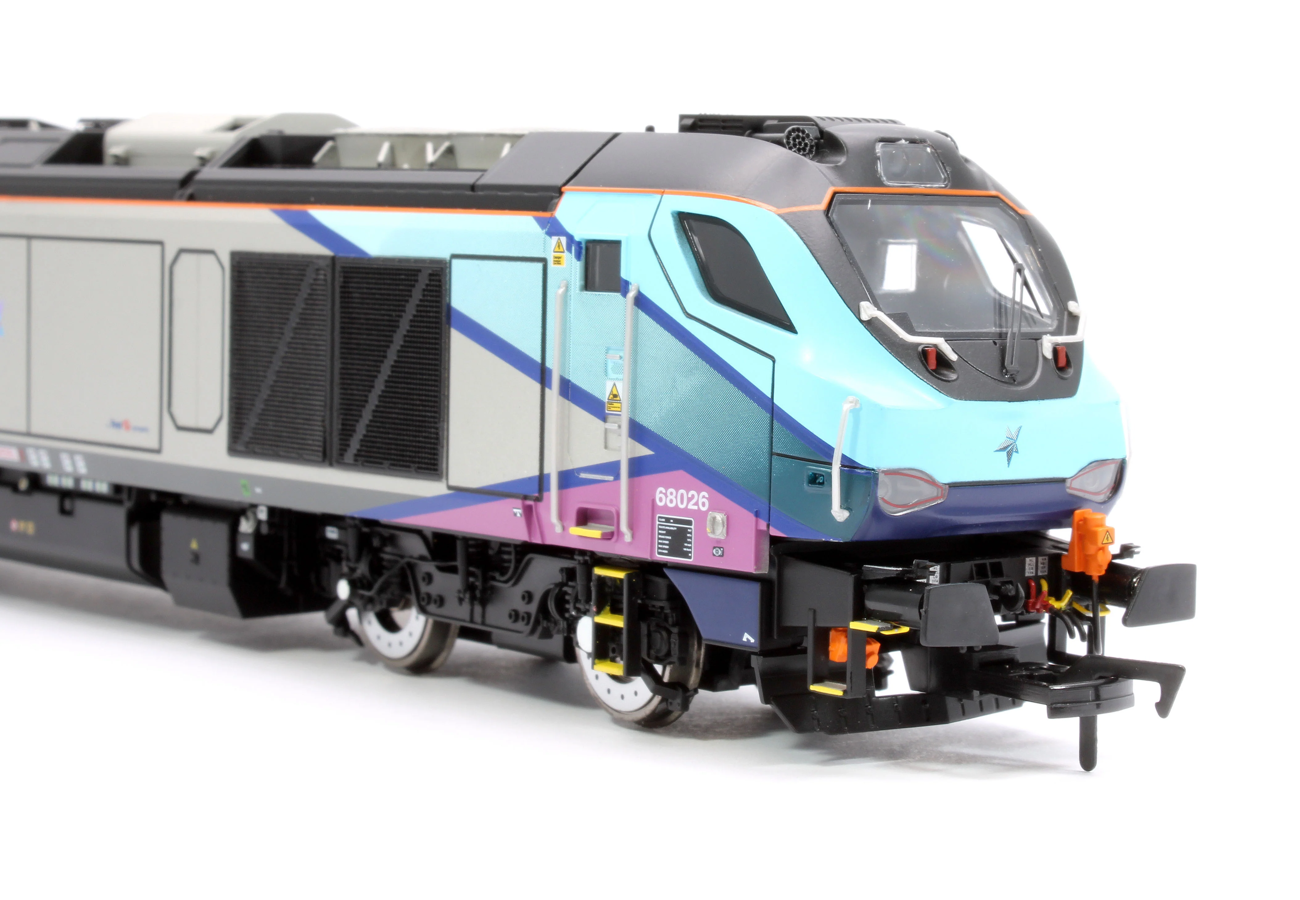 4D-022-024S Class 68 "Enterprise" 68026 Transpenine Express Diesel Locomotive - Sound Fitted - Image 10