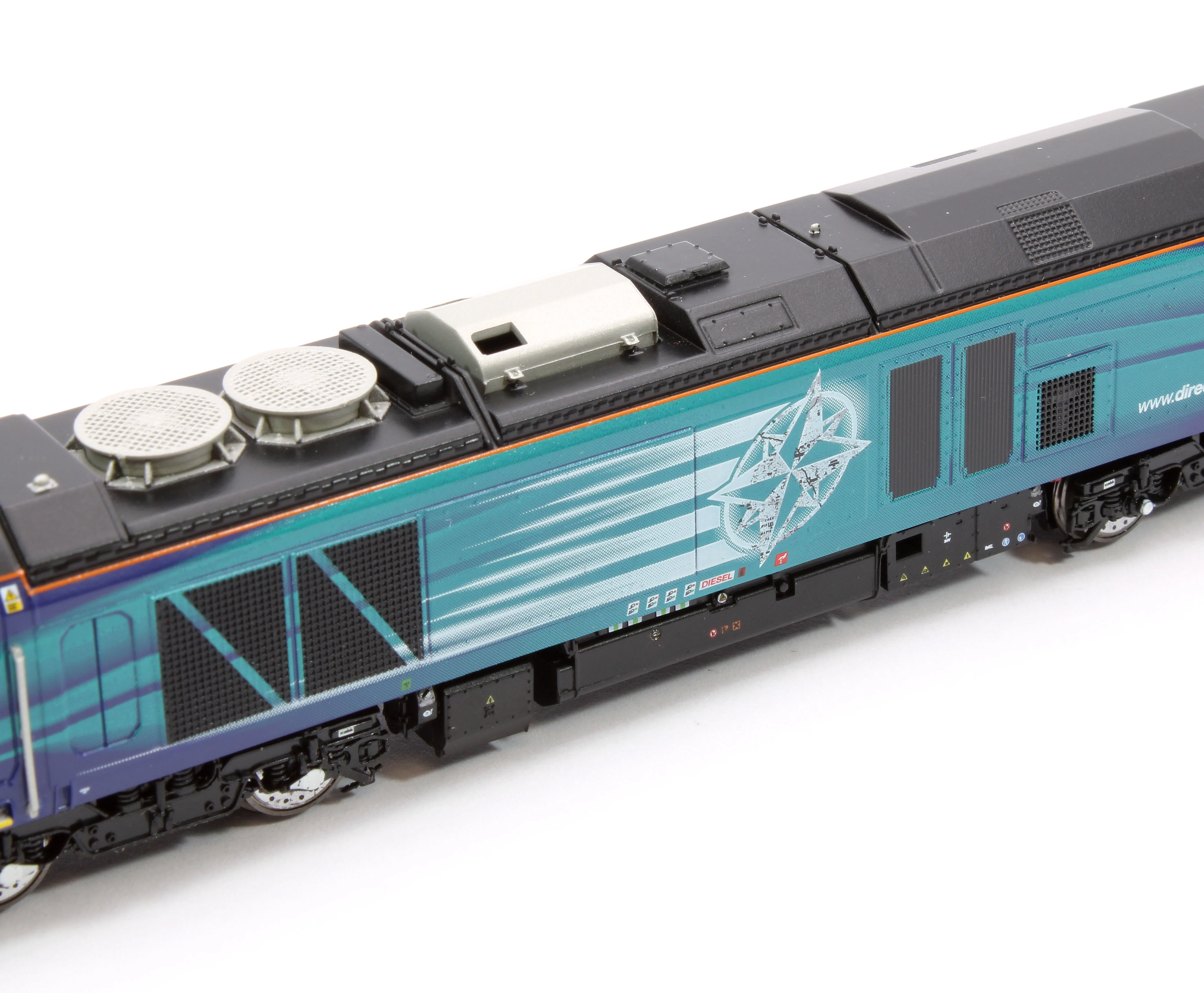 2D-022-012S Class 68 Fearless 68016 DRS Compass Diesel Locomotive - DCC Sound - Image 11