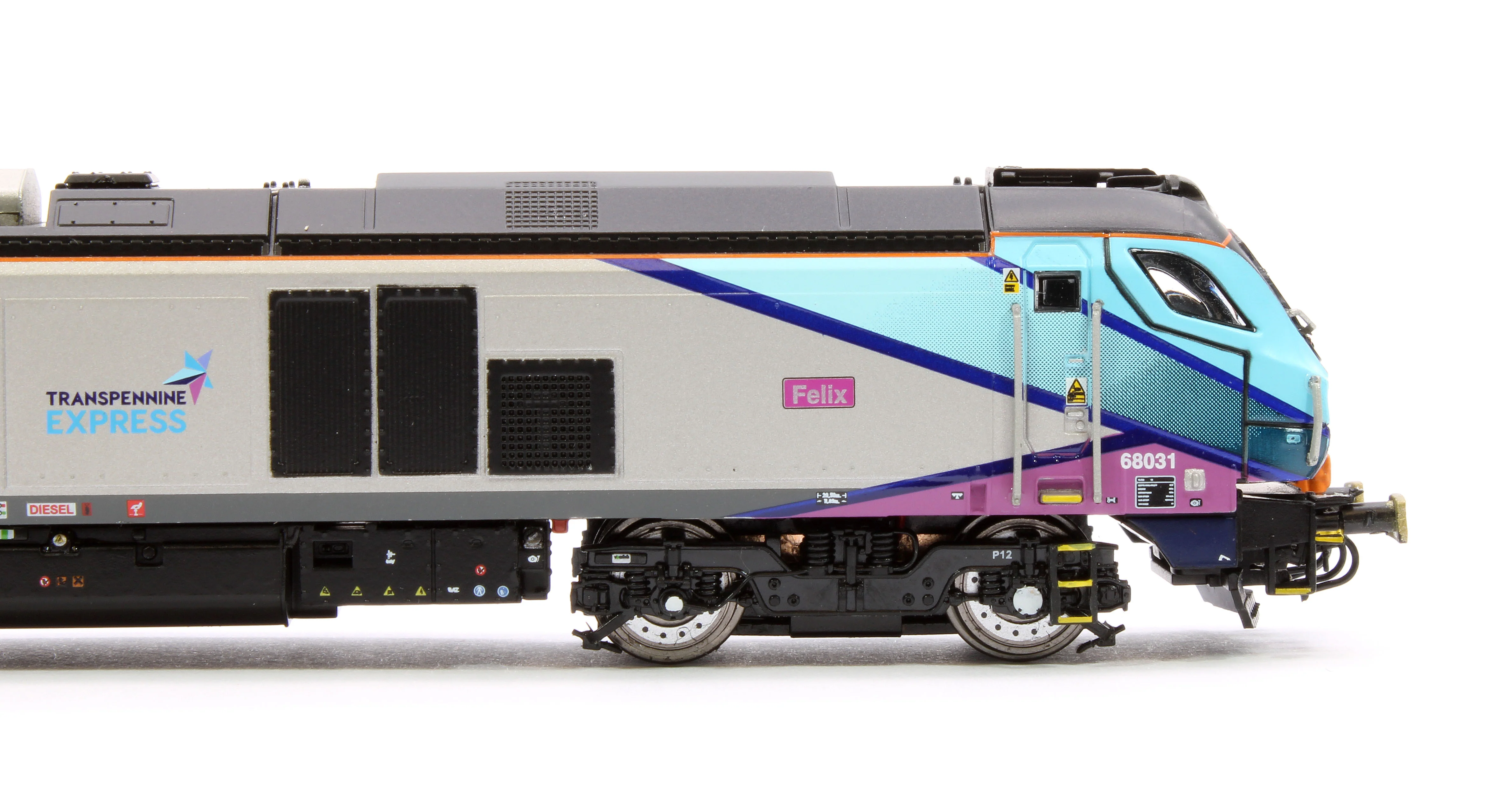 2D-022-015 Class 68 Felix 68031 Transpennine Express Diesel Locomotive - Image 7