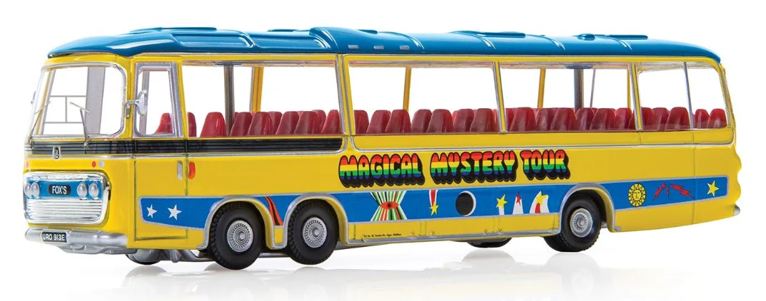 CC42419 The Beatles Magical Mystery Tour Bus