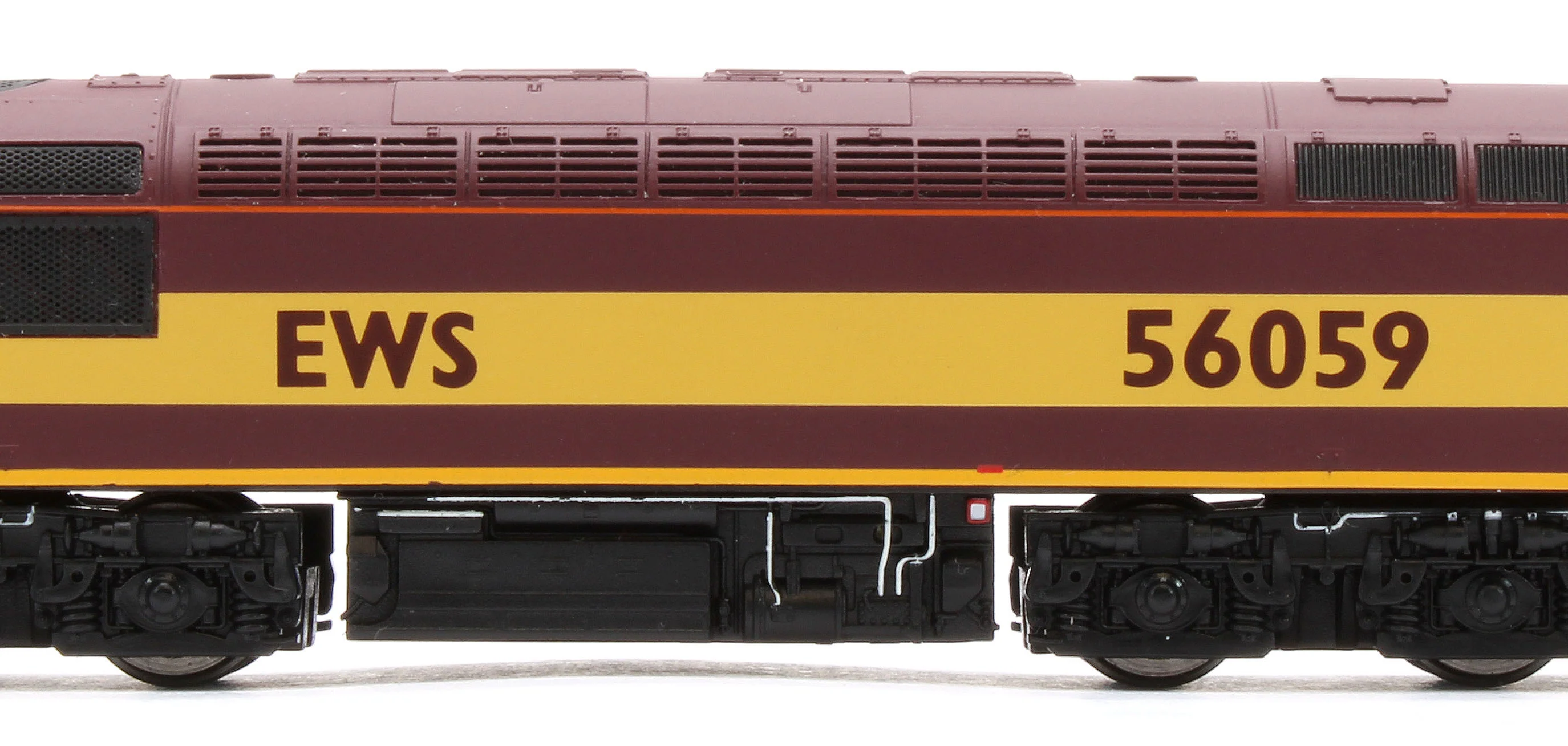 2D-004-013D Class 56 56059 EWS (Doncaster Built) Diesel Locomotive - DCC Fitted - Image 9