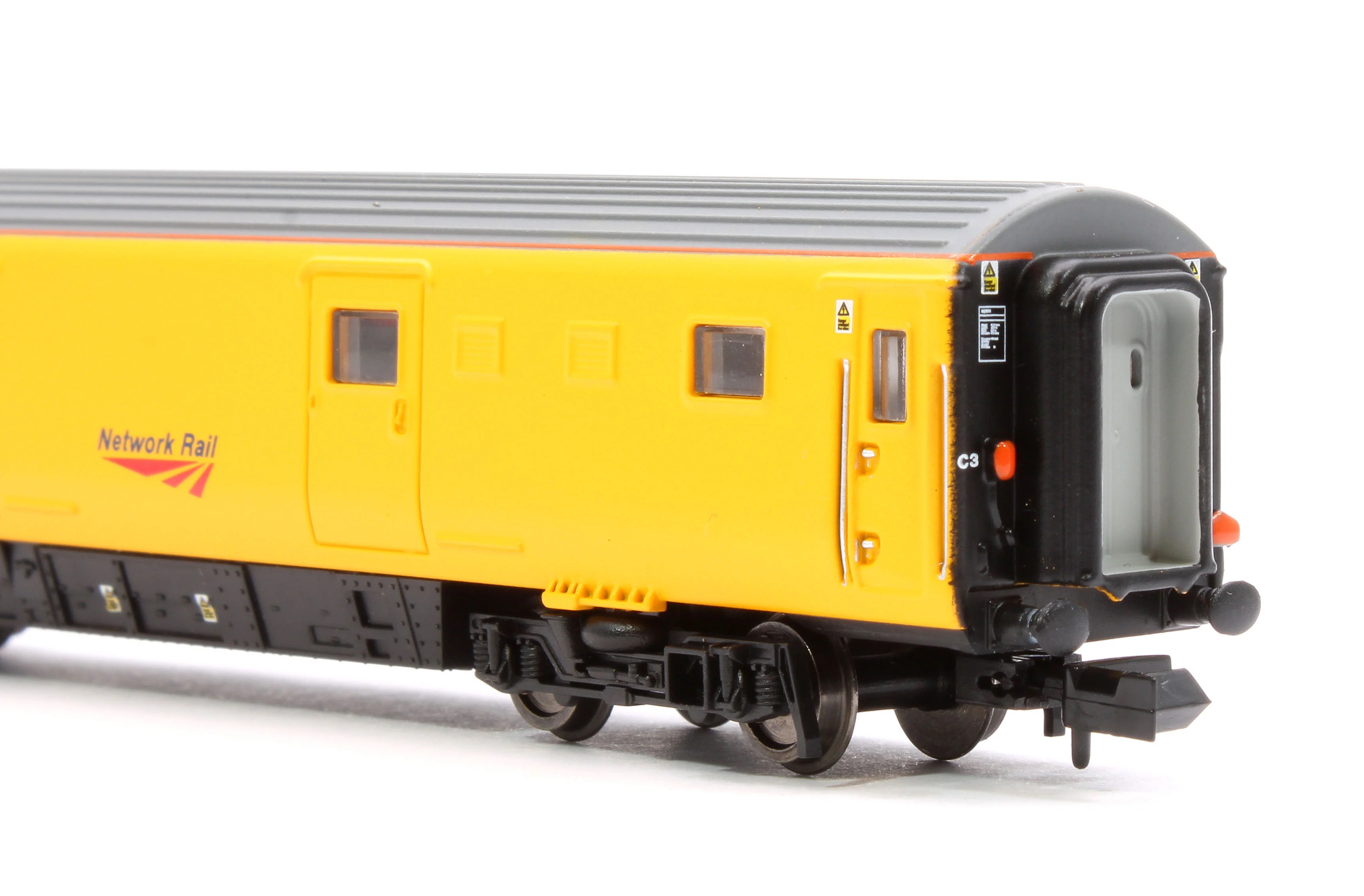 2D-017-004 MK3 DVT Driving Van Trailer Network Rail 82124 - Image 10