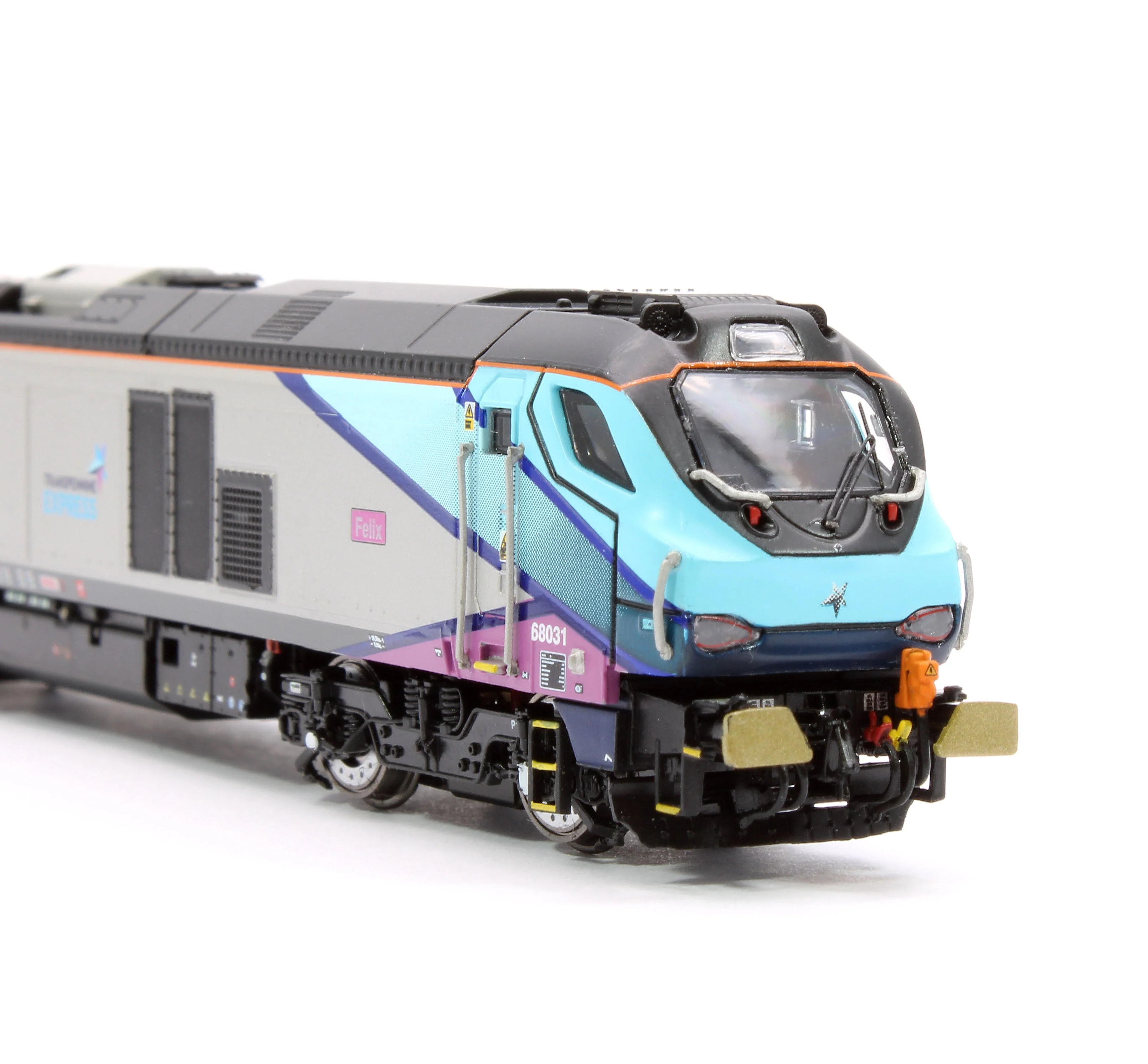 Pre-Owned 2D-022-015S Class 68 Felix 68031 Transpennine Express Diesel Locomotive - DCC Sound - Image 9