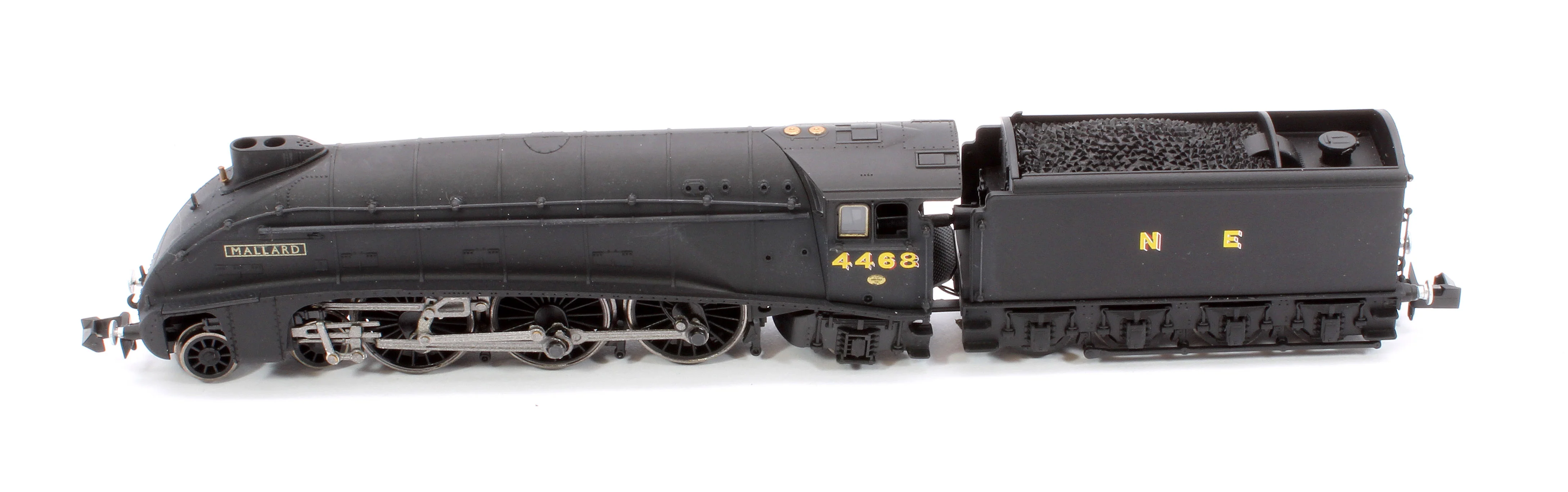 2S-008-020D A4 Mallard 4468 NE Wartime Black - DCC Fitted - Image 10