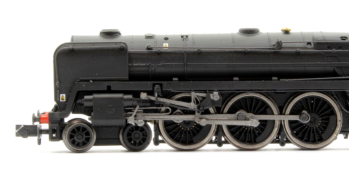 2S-017-006 Class 7MT Britannia 4-6-2 70000 BR Unlined Black Early Crest - Image 6