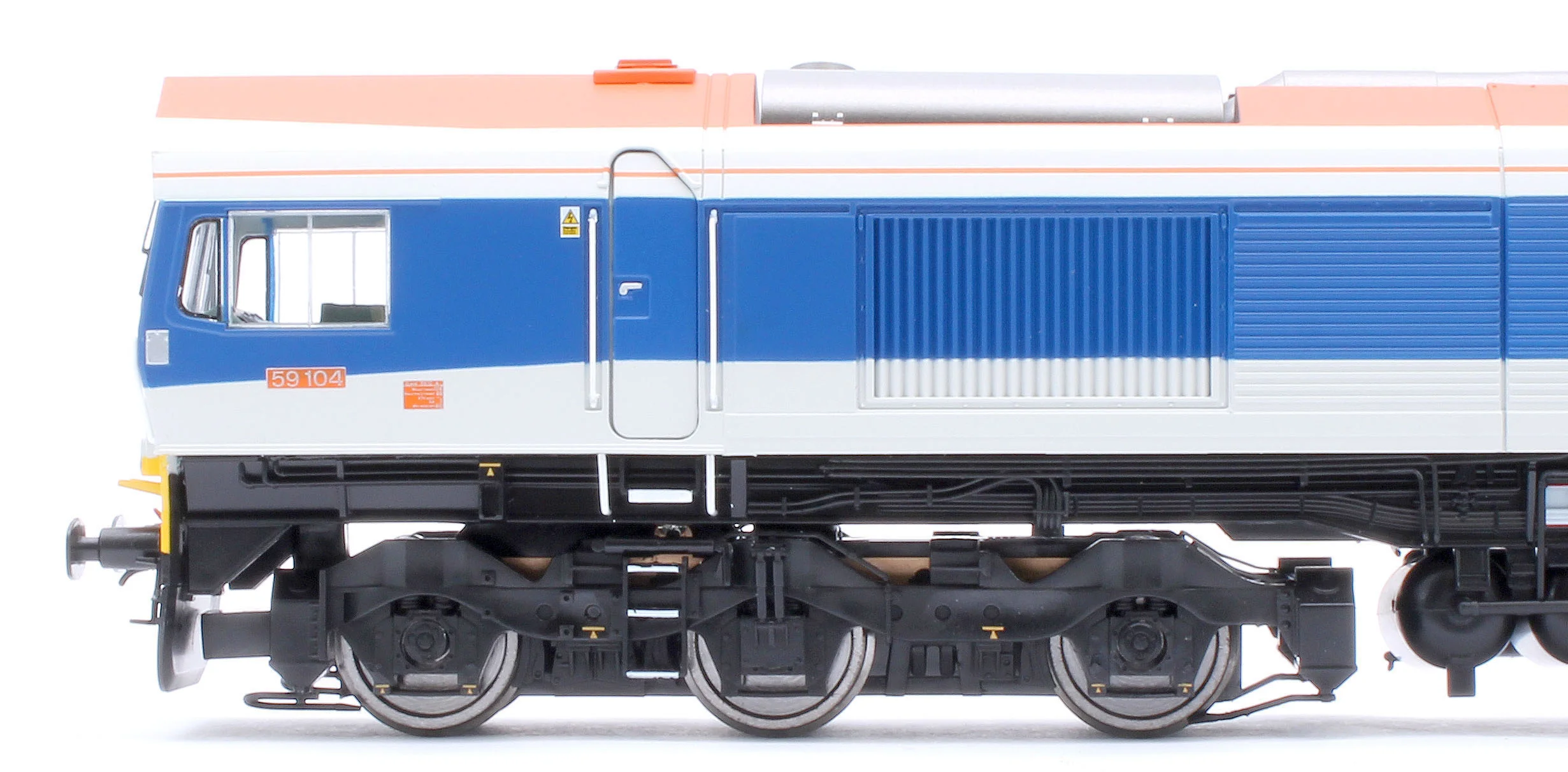 4D-005-009S Class 59 59104 Hanson Village of Great Elm Diesel Locomotive - DCC Sound - Image 6