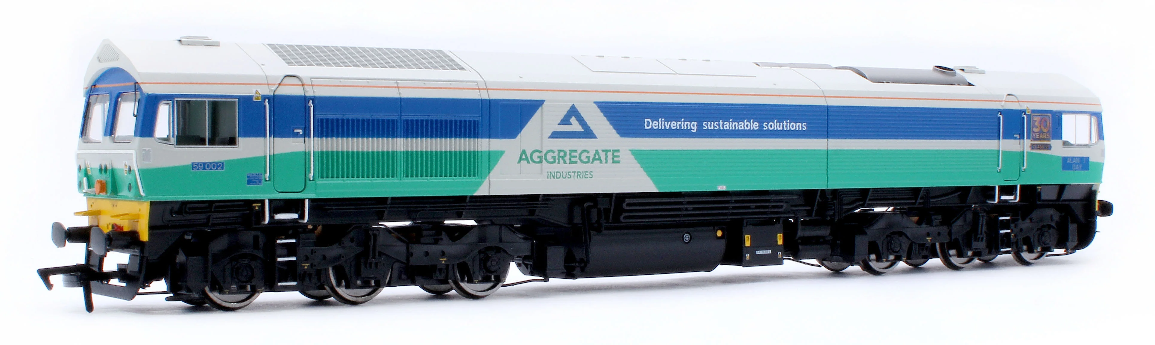 4D-005-010SSM Class 59 Aggregate Industries 59002 Alan J Day Diesel Locomotive - DCC Sound & Smoke Fitted - Image 4
