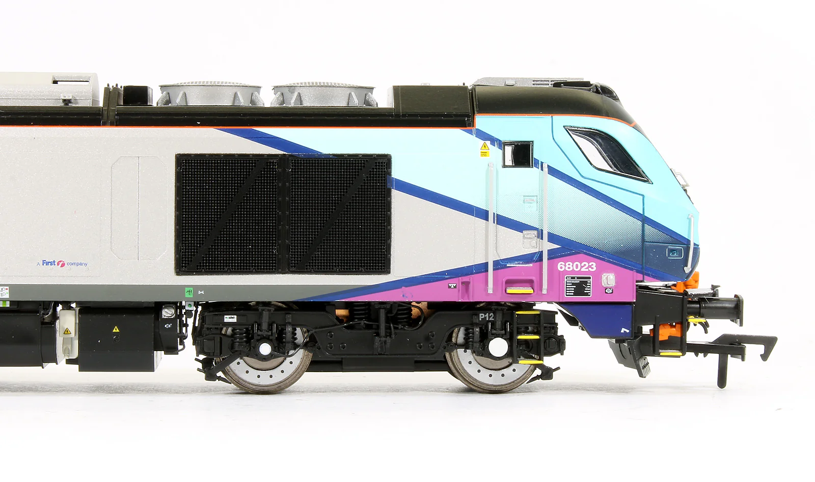 Pre-Owned 4D-022-017D Class 68023 'Achilles' 68023 Transpennine Express Diesel Locomotive - DCC Fitted - Image 4