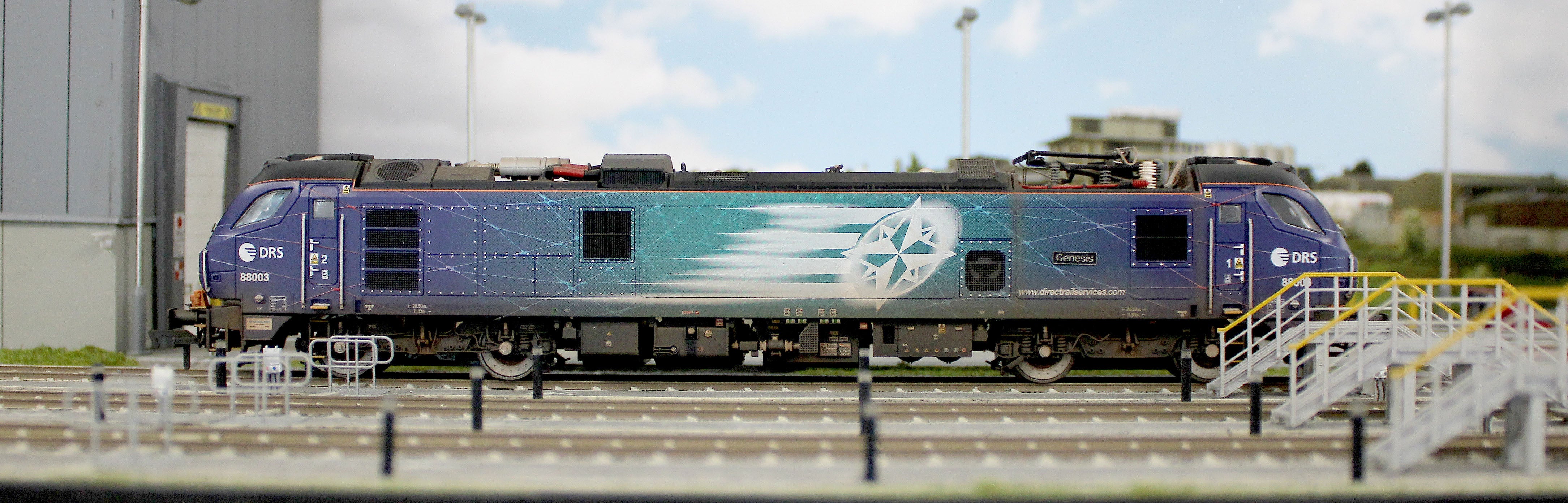 4D-088-002SW Highly Detailed Premium Weathered Class 88 'Genesis' 88003 DRS Electro-Diesel Locomotive (DCC Sound & Working Pantograph) - Image 12