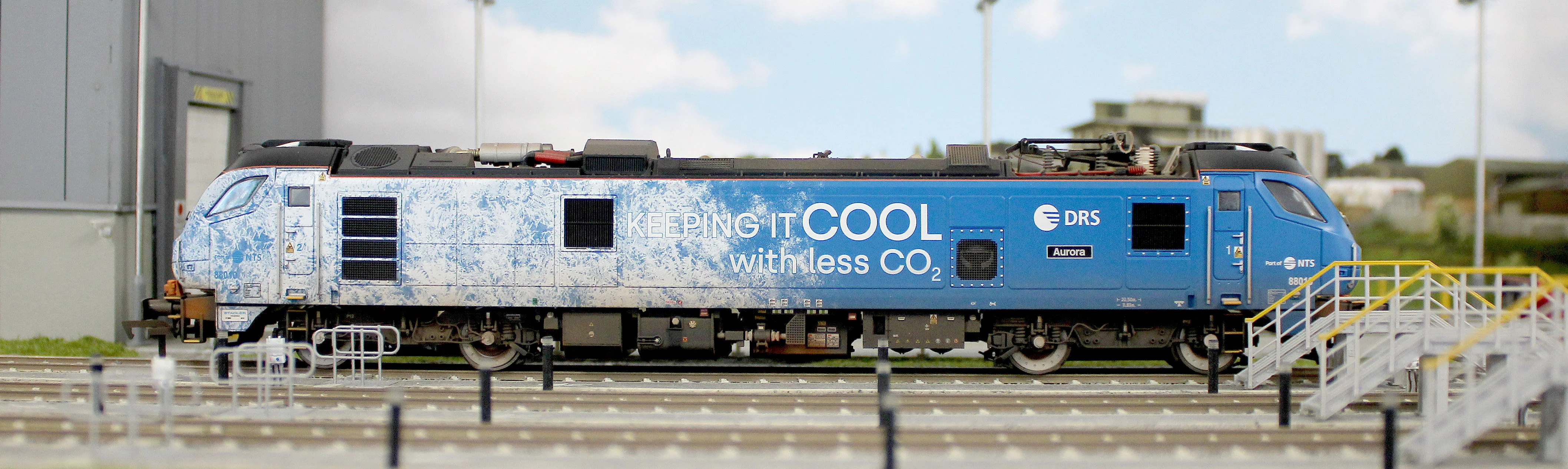 4D-088-004W Highly Detailed Premium Weathered Class 88 'Aurora' 88010 DRS Refrigerated Rail Electro-Diesel Locomotive - Image 12