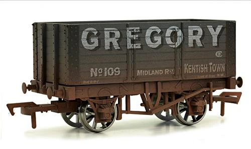 4F-072-010 7 Plank Wagon 9ft Wheelbase Gregory No.109 - Weathered