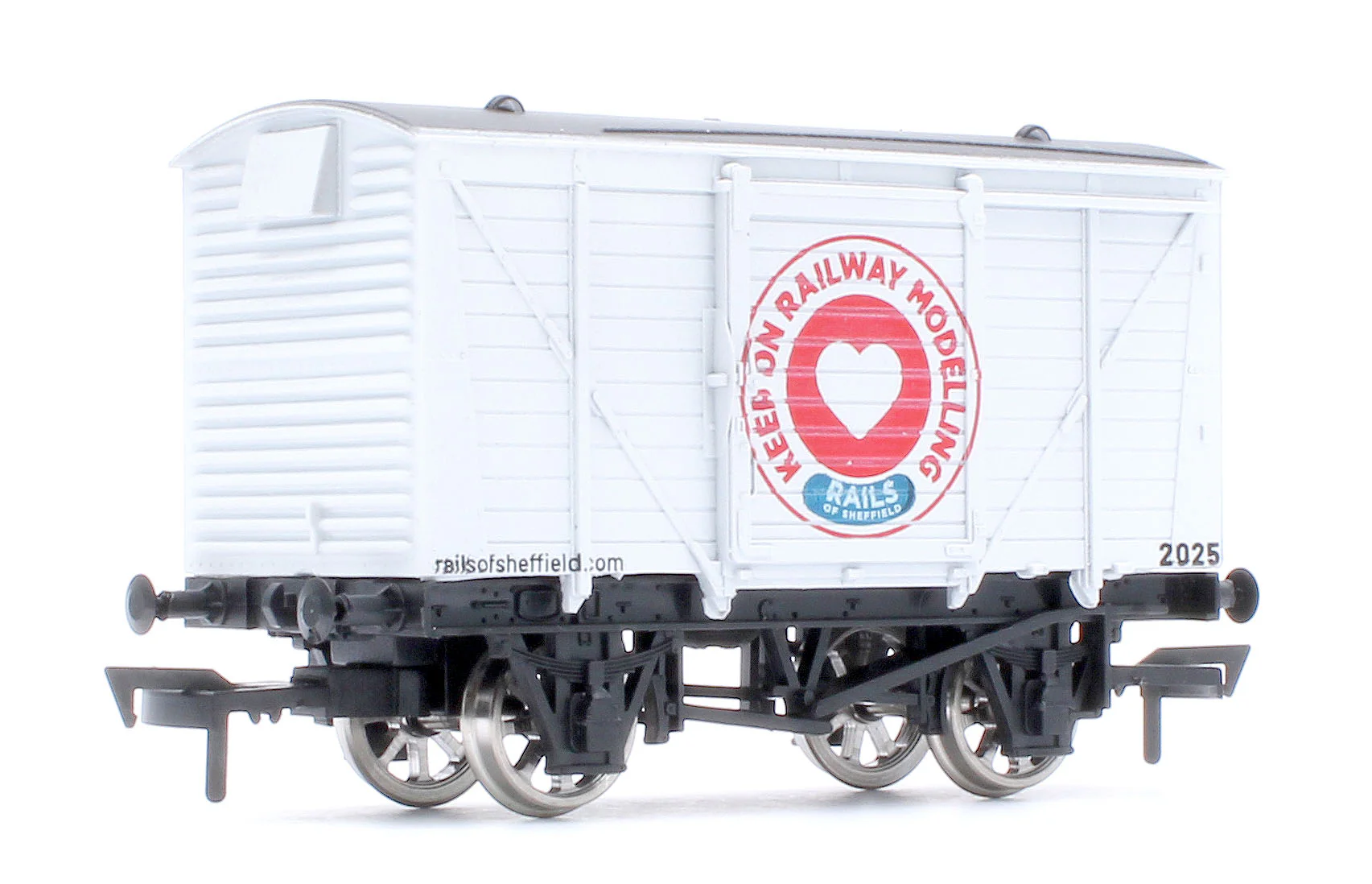 4F-KORM-26 Keep on Railway Modelling by Rails of Sheffield White Vent Van - Image 3