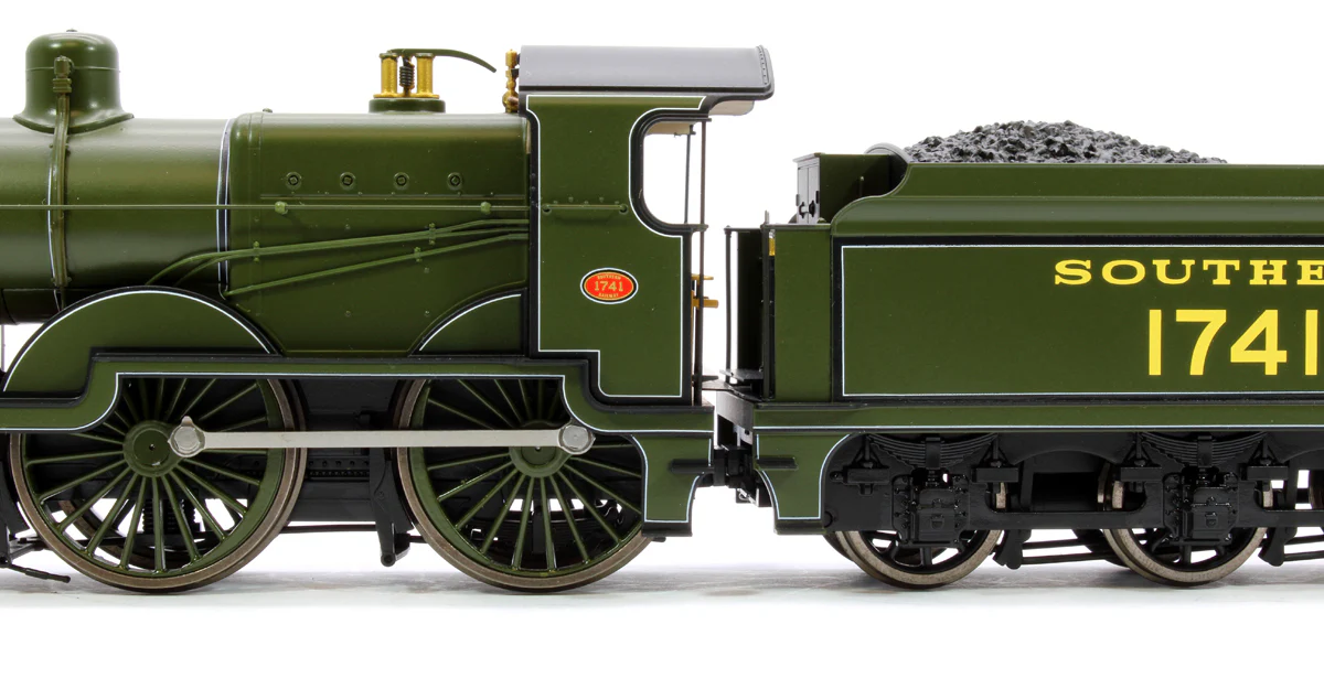 SECR Maunsell D1 Class Southern SR Maunsell Olive Green 4-4-0 Steam Locomotive (with Top Feed) No.1741 - Image 7