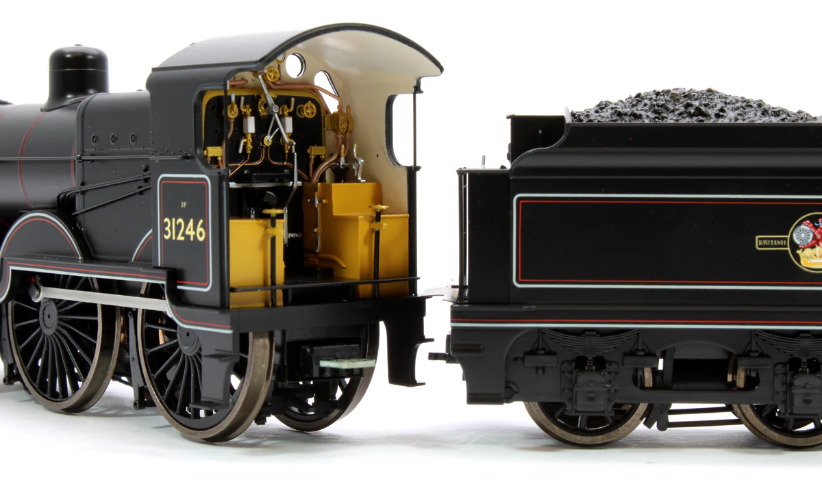4S-028-005 SECR Maunsell D1 Class BR Black (Late Crest) 4-4-0 Steam Locomotive No.31246 - Image 6