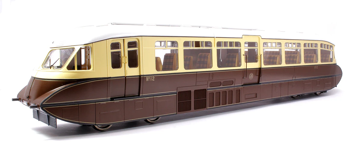 7D-011-001D Streamlined Railcar 12 Lined Chocolate & Cream GWR Monogram Diesel Locomotive - DCC Fitted - Image 3