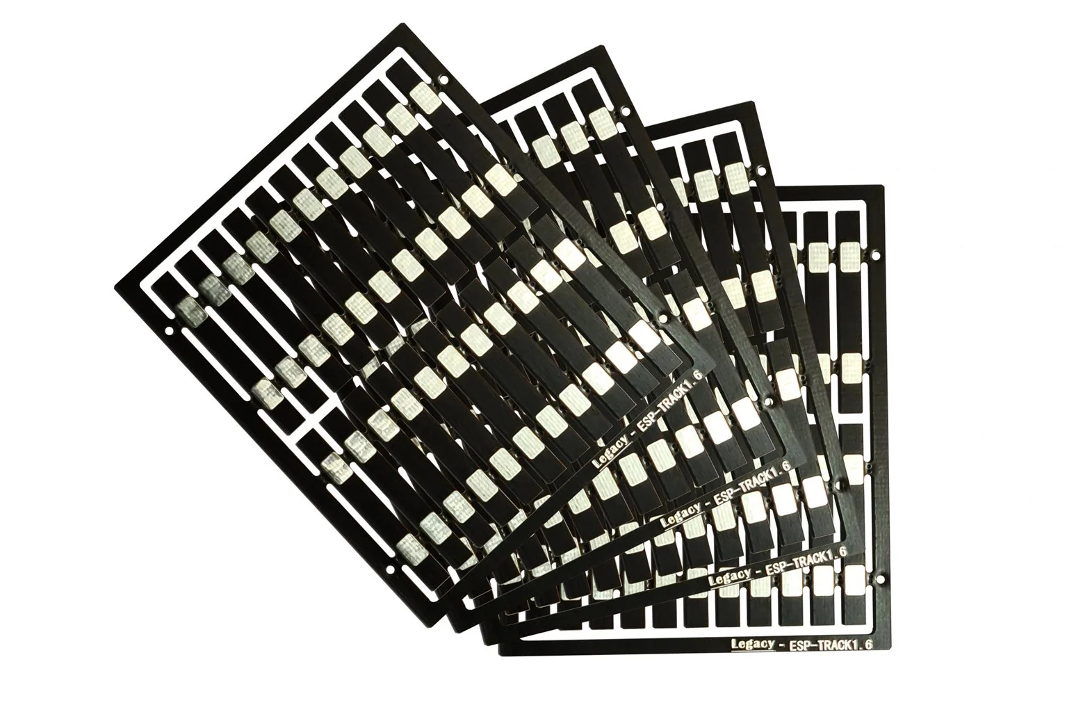 LM-TK3 Legacy Models – 80x Pre-Etched Sleepers 1.6mm (4mm scale) + 80 Brass Chairs - Image 2