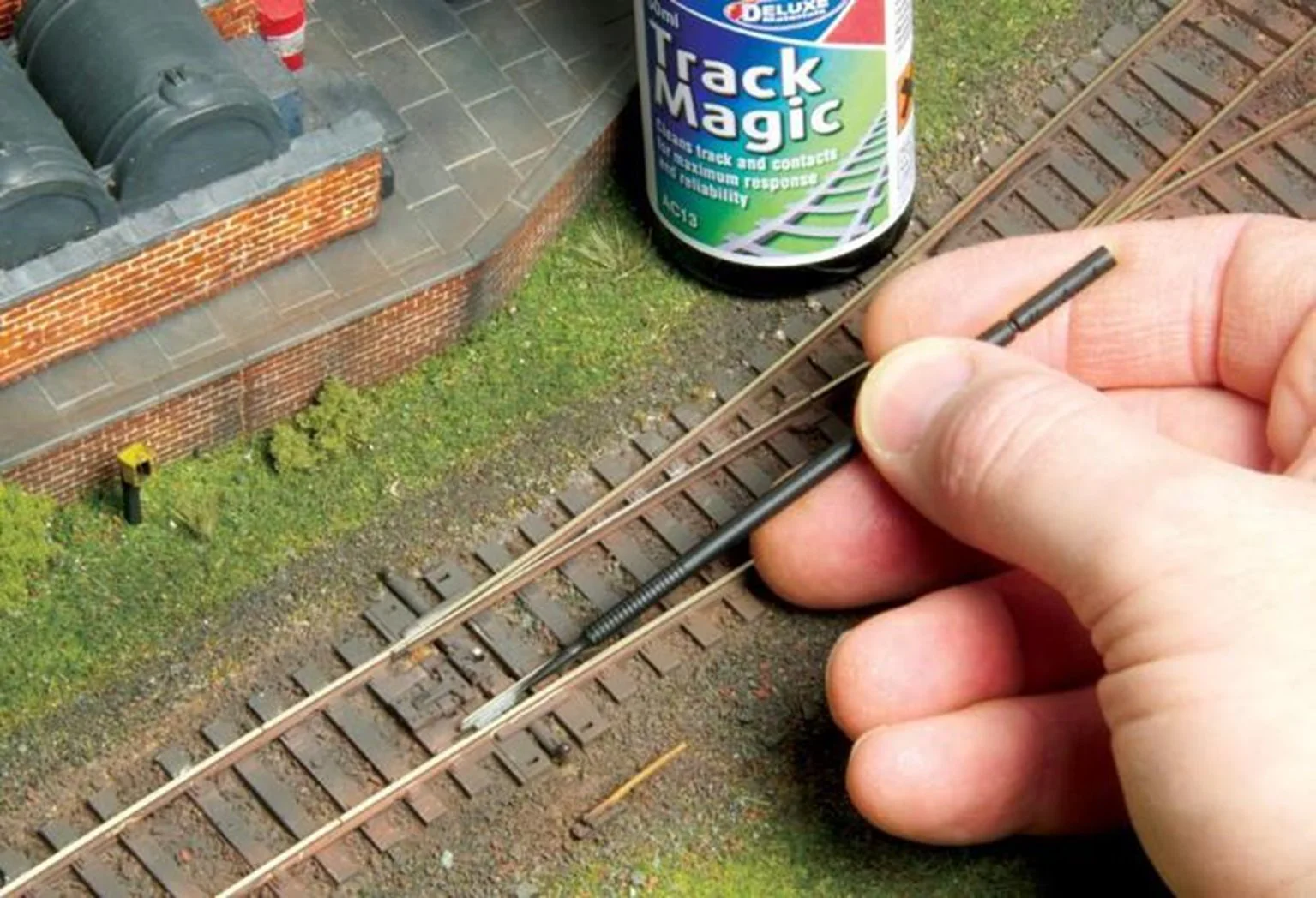 AC-18 Deluxe Materials Track Magic Accessory Pack - Image 2
