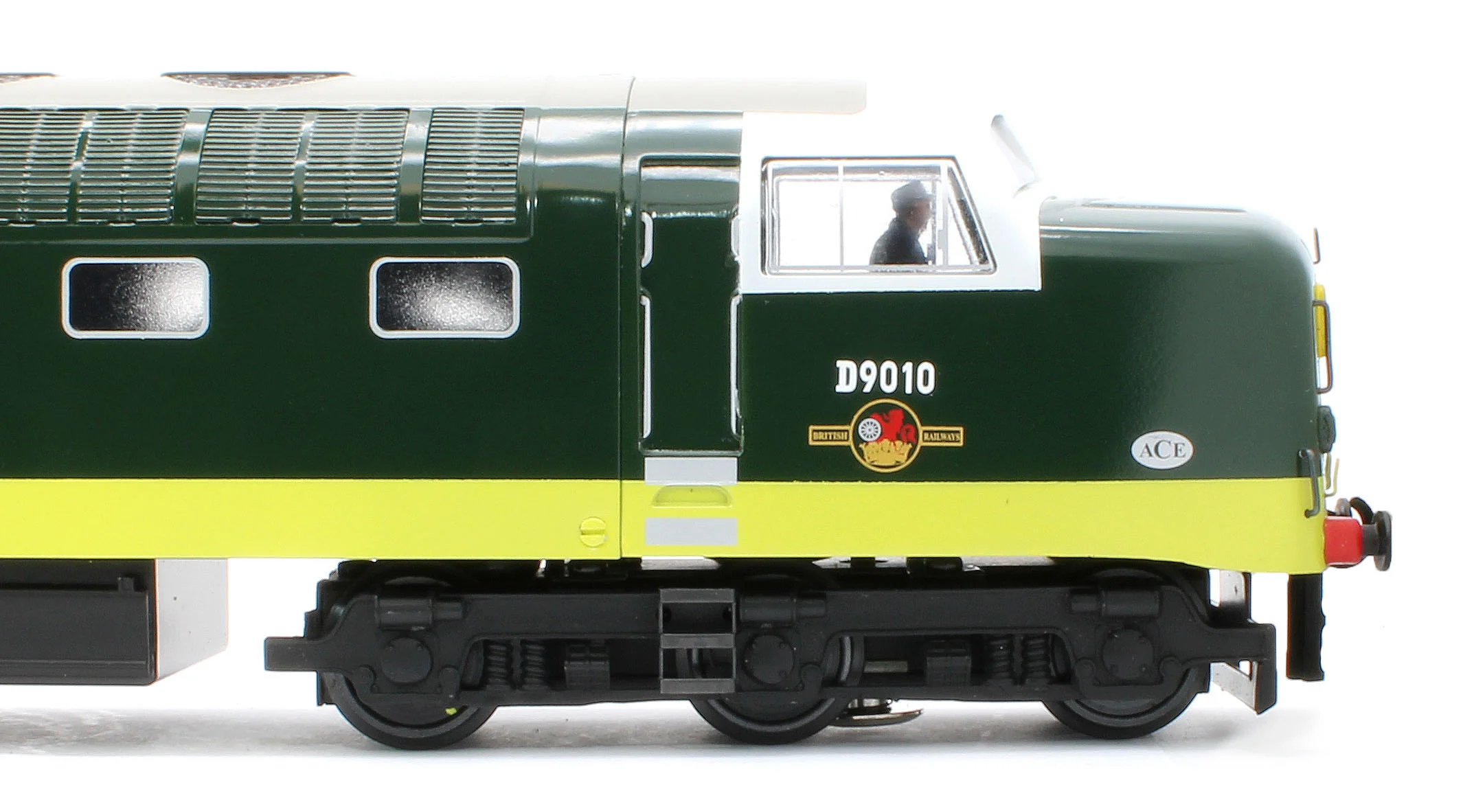 E/41-B2 Class 55 English Electric Deltic "The Kings Own Scottish Borderer" BR Green Small Yellow Panels No. D9010 Diesel Locomotive - Image 9