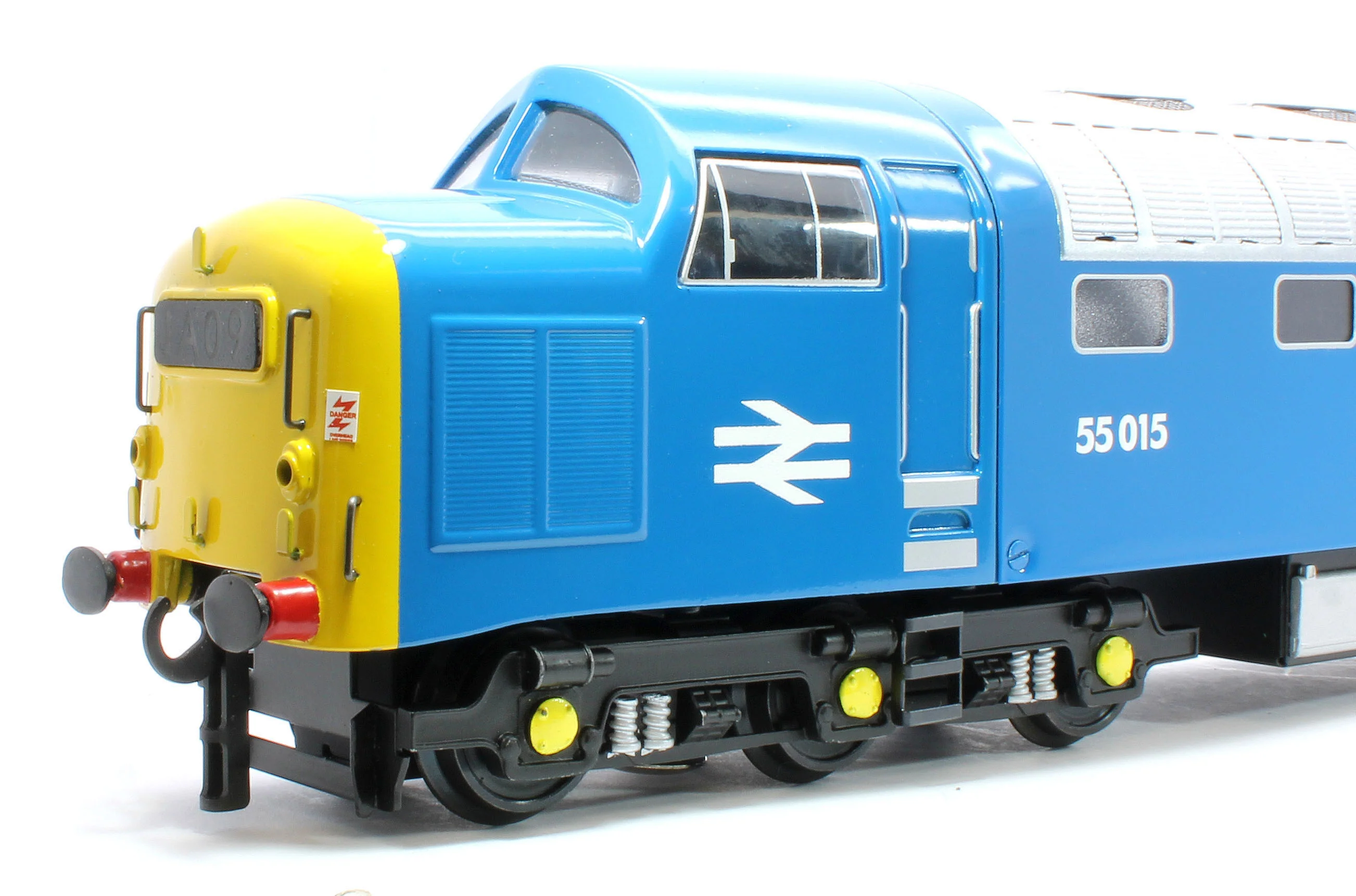 E/41-C2 Class 55 English Electric Deltic "Tulyar" BR Blue Full Yellow Ends No. 55015 Diesel Locomotive - Image 6