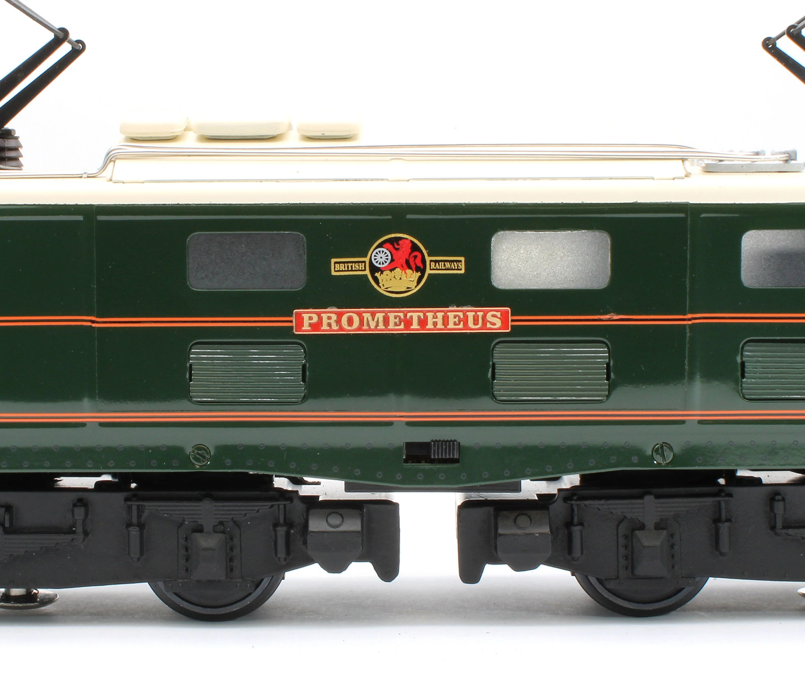E/49-B4 "EM1" BR Class 76 "Prometheus" (Post 1956) Lined Gloss Green with Small Yellow Ends No.26055 Electric Locomotive - Image 7