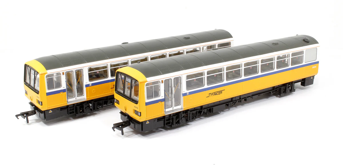 E83025 Class 143 2-Car DMU 143622 BR Tyne & Wear PTE