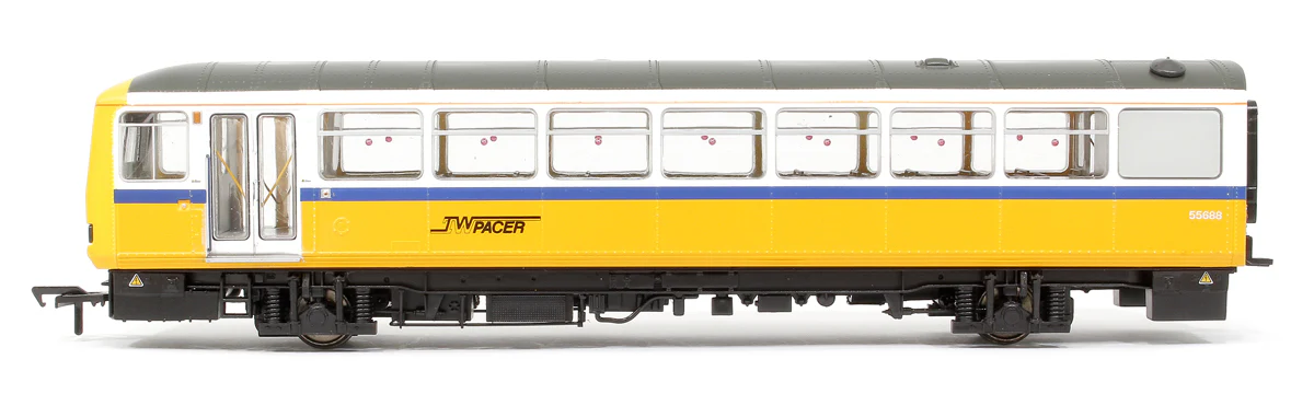 E83025 Class 143 2-Car DMU 143622 BR Tyne & Wear PTE - Image 7