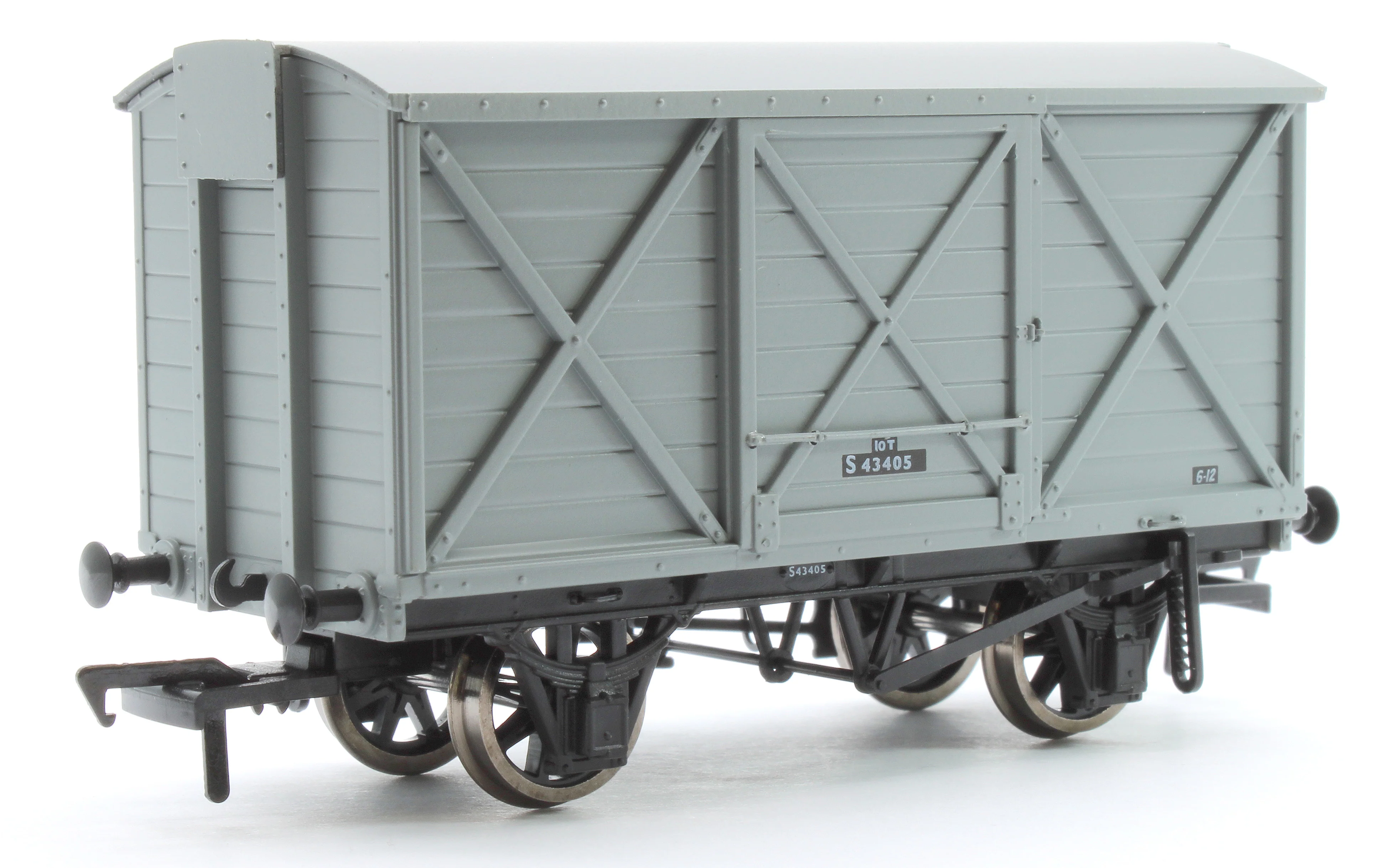 E87055 LSWR 10T Ventilated Van BR Grey No. S43405
