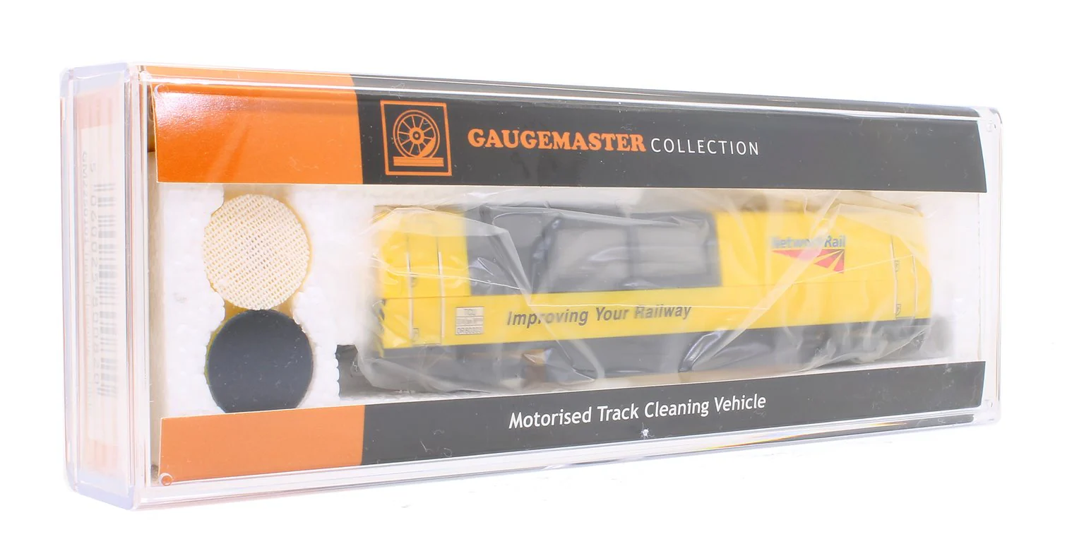 GM2250101 Track Cleaning Vehicle Network Rail Yellow - Image 7