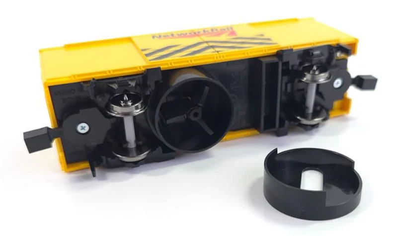 GM4450101 Network Rail Battery Operated Track Cleaning Wagon - Image 6