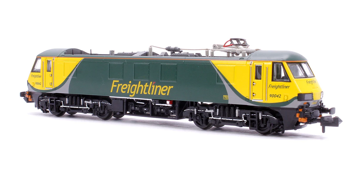 371-790 Class 90/0 90042 Freightliner 'PowerHaul' No. 90042 Electric Locomotive - Image 4