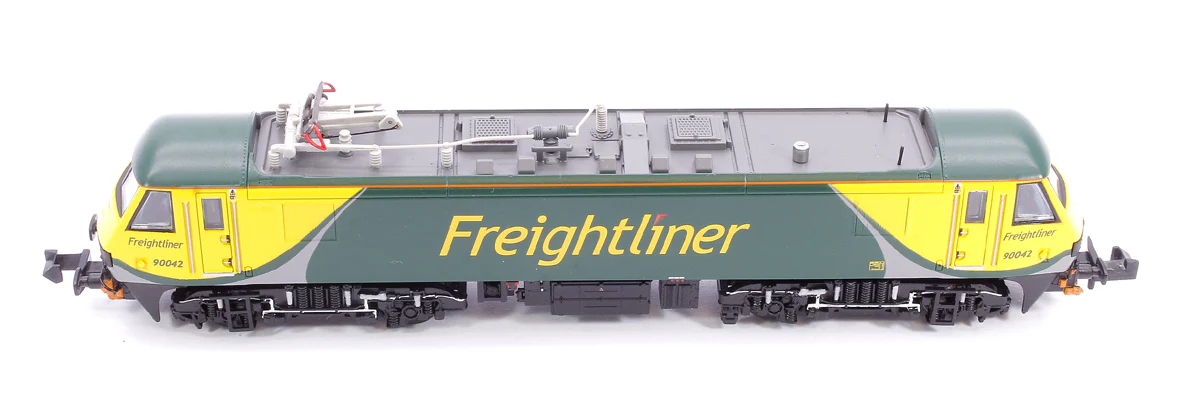 371-790SF Class 90/0 90042 Freightliner 'PowerHaul' No. 90042 Electric Locomotive - DCC Sound - Image 12