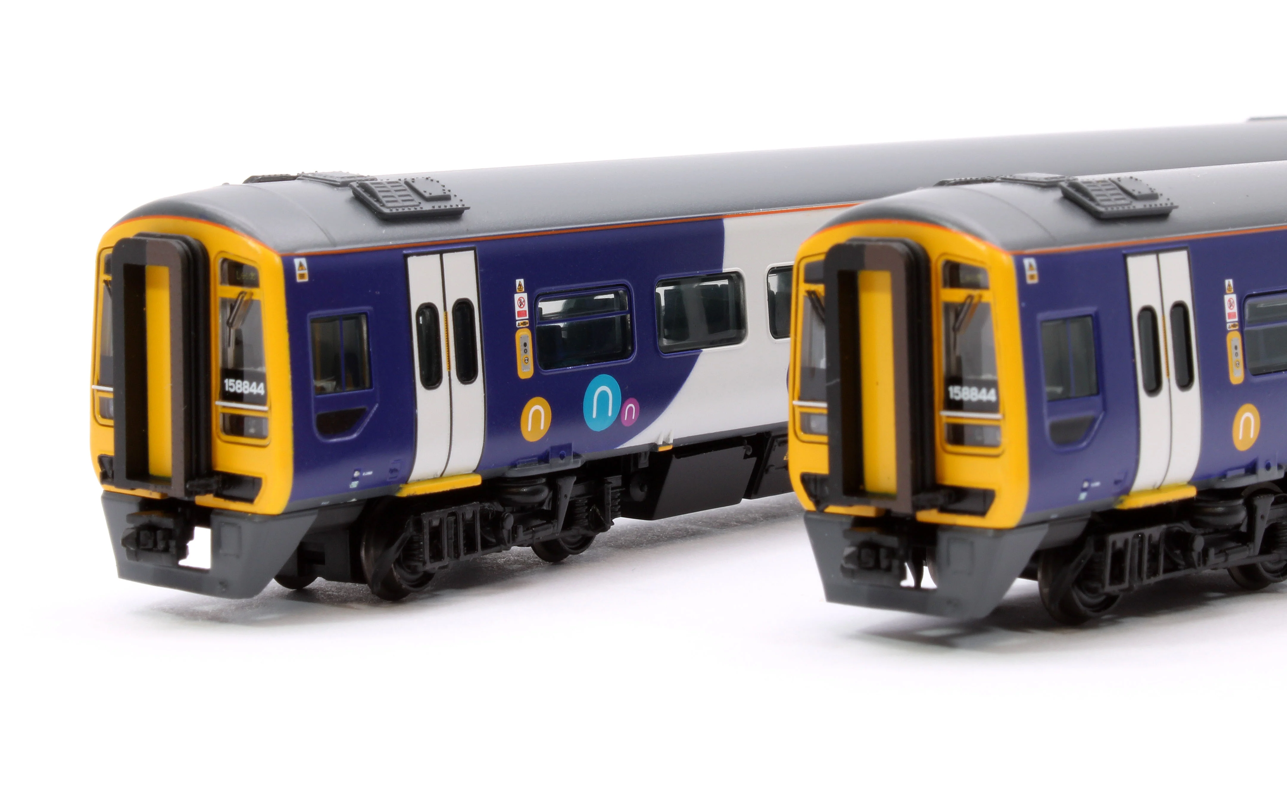 371-858 Class 158 2-Car DMU 158844 Northern - Image 8