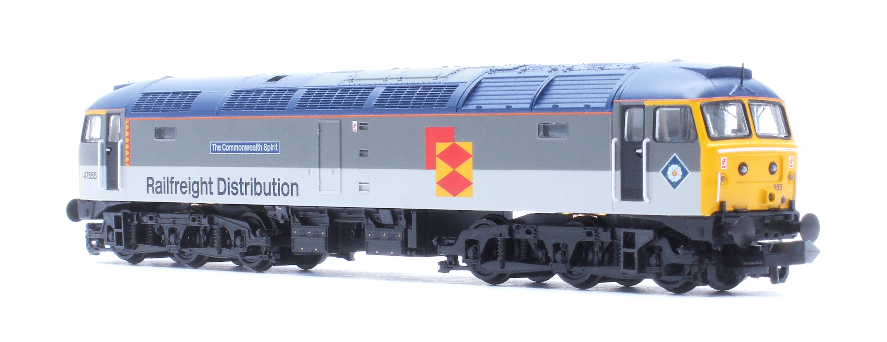 372-263SF Class 47/4 47555 'The Commonwealth Spirit' BR RF Distribution European Diesel Locomotive - DCC Sound - Image 2