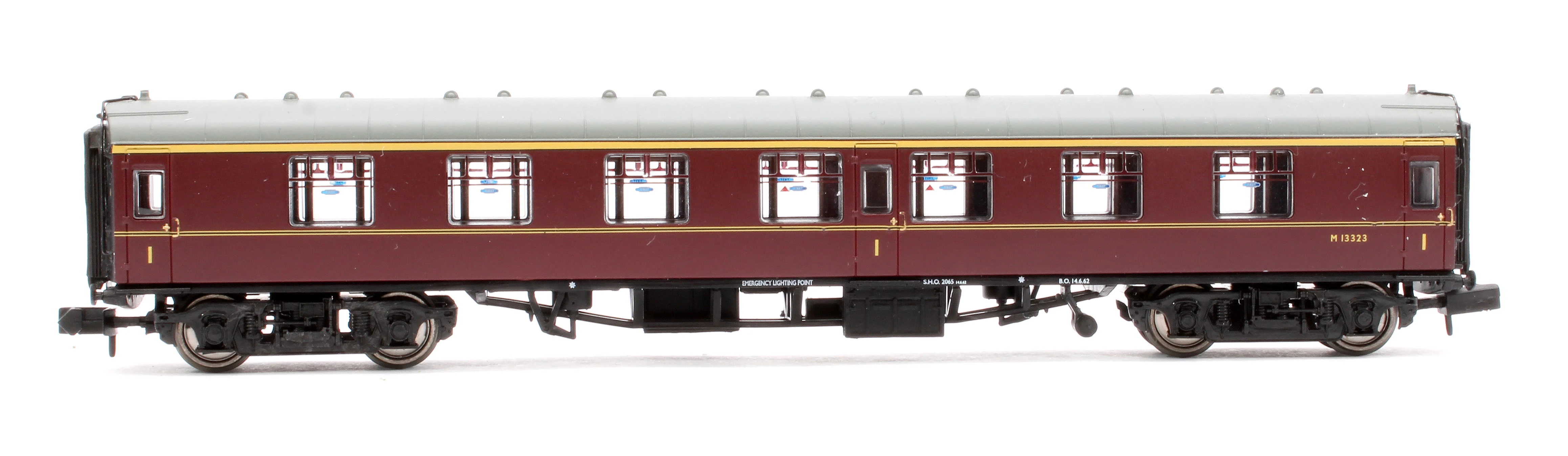 Pre-Owned 374-161A BR MK1 FK First Corridor Maroon No.M13323 - Image 2