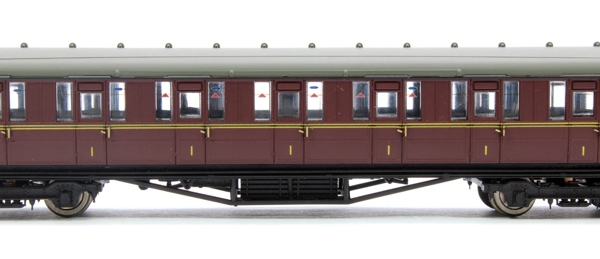 2P-011-174 Gresley BR Maroon 1st Class E11035E - Image 4