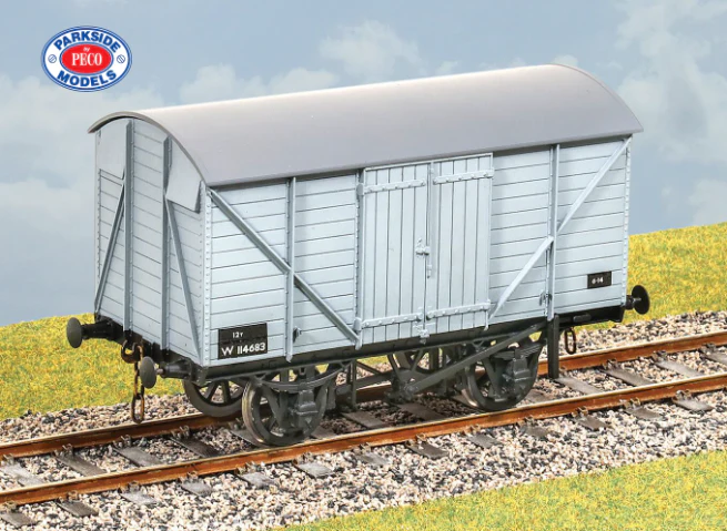 PS24 GWR 12ton Covered Goods Wagon Kit