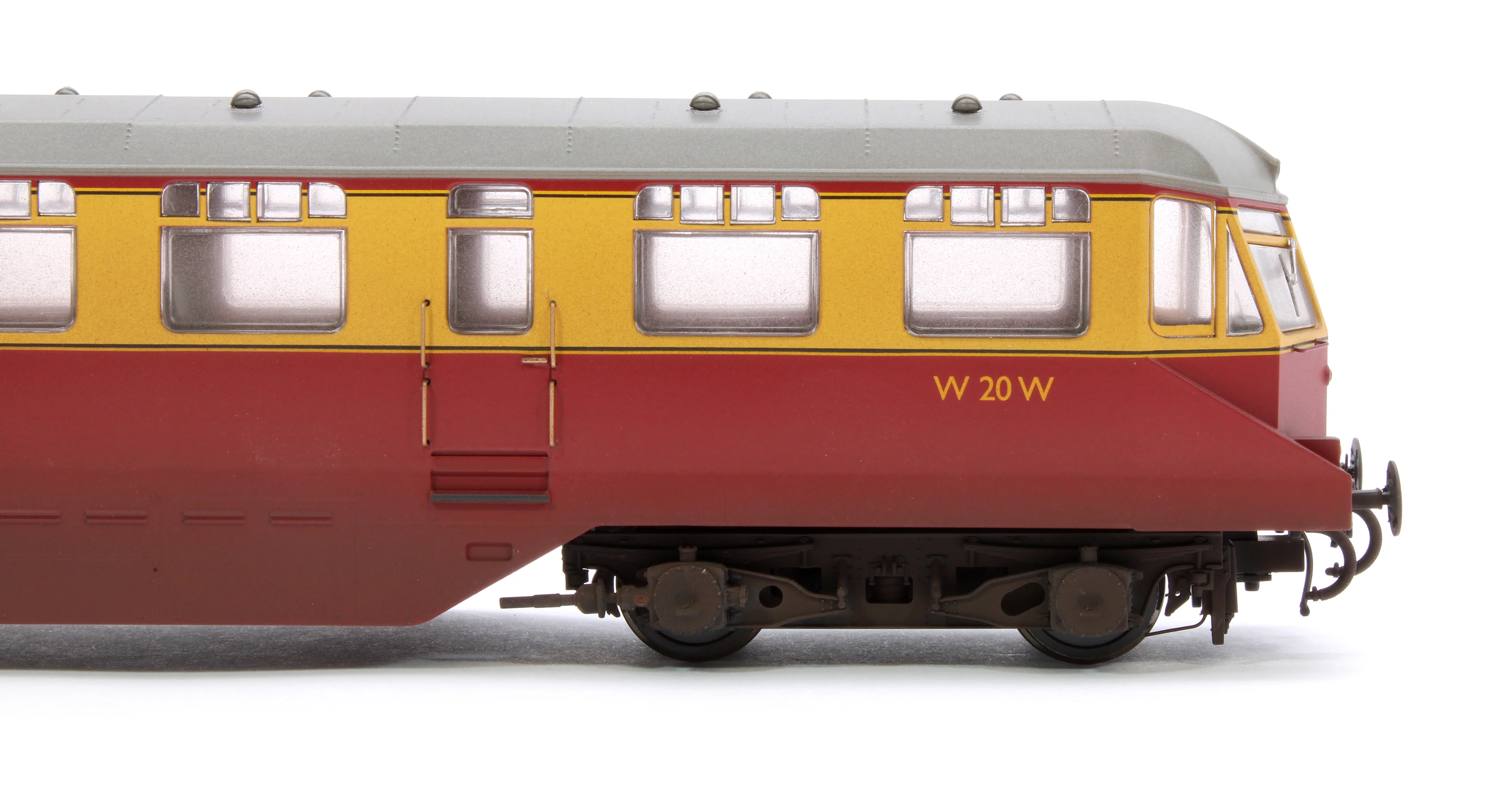 19407 GWR Passenger Railcar BR Crimson/Cream W20W (Grey Roof) Diesel Locomotive - Weathered - Image 6